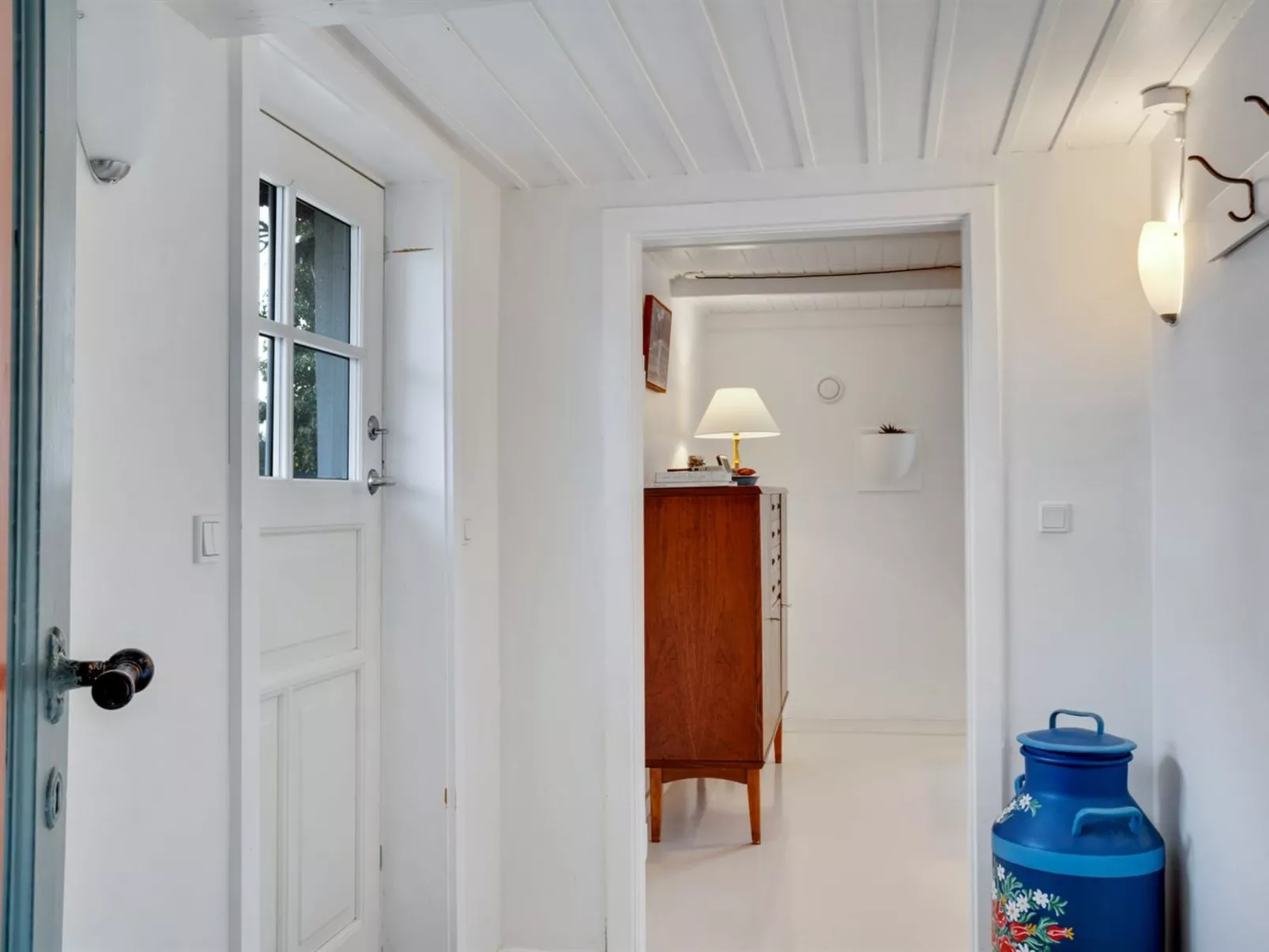 "Sibo" - 1.5km from the sea-Inside