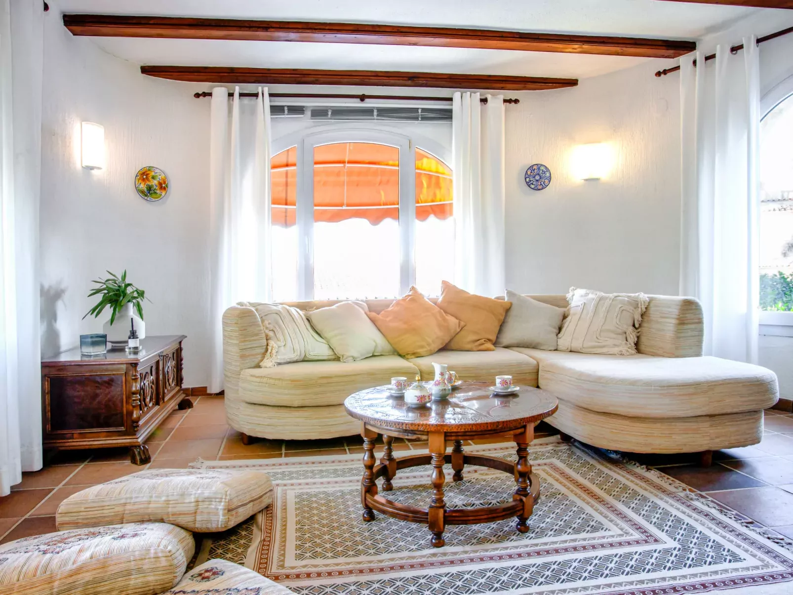Amazing Views-Inside