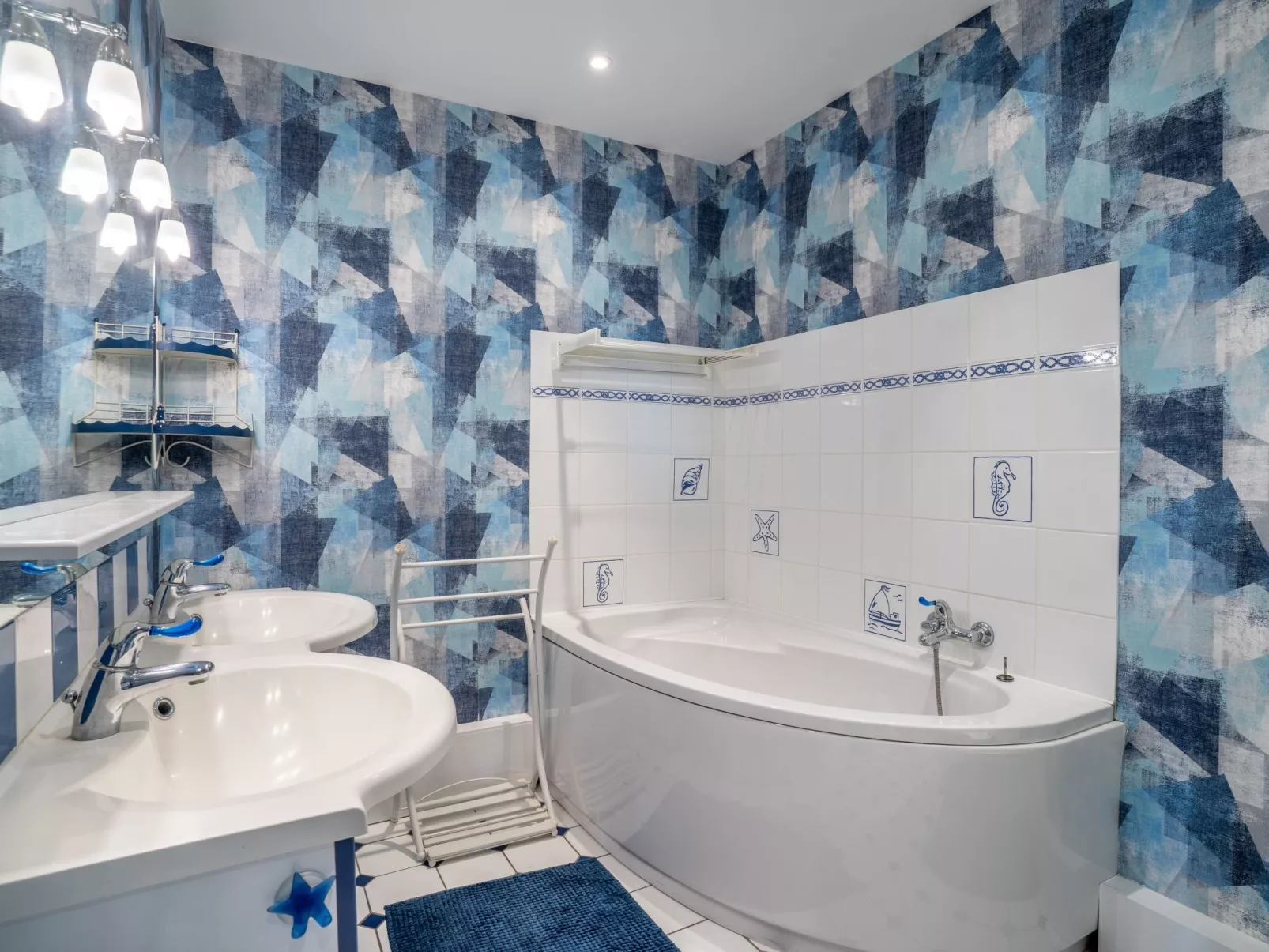 Le Normandie Home-Inside