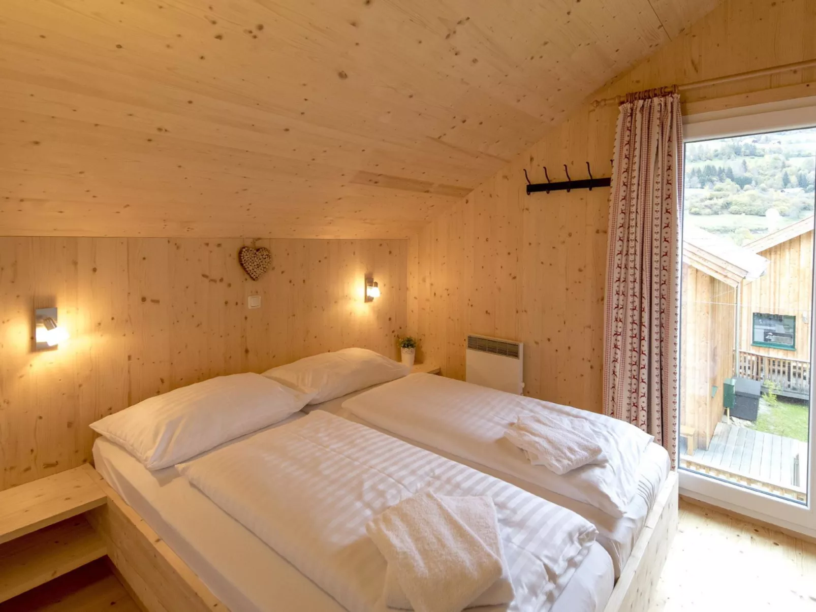 Superior mit 5 SZ,Sauna o.IR Sauna+SB-Drinnen