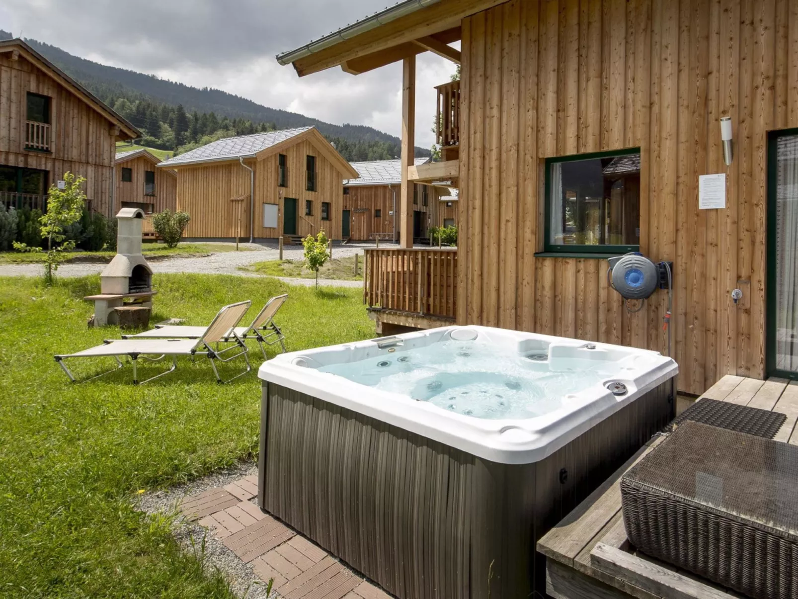 Superior mit 5 SZ,Sauna o.IR Sauna+SB-Draußen
