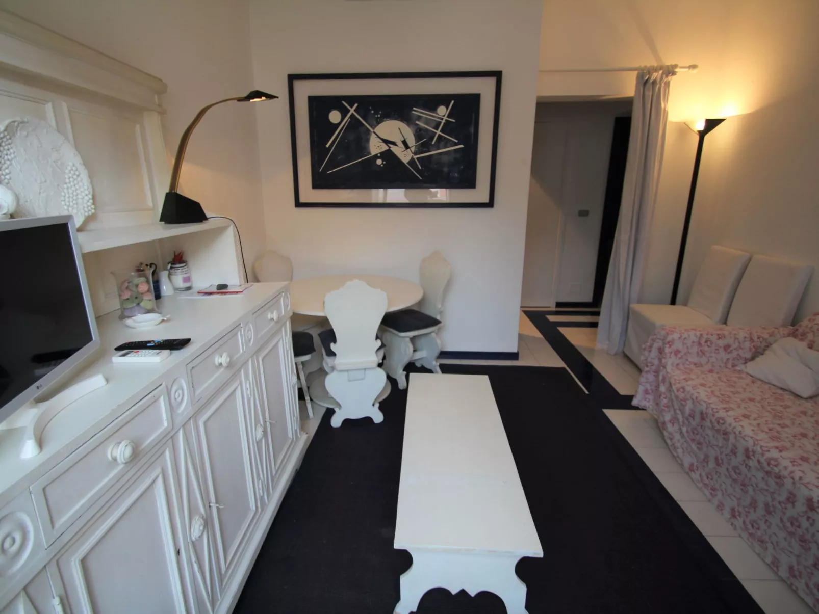 Apt 3-Dedans