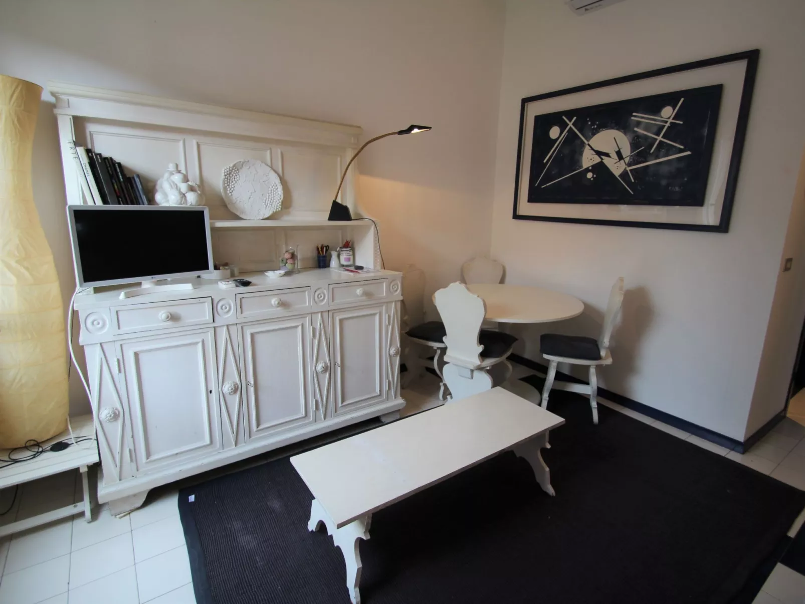 Apt 3-Dedans