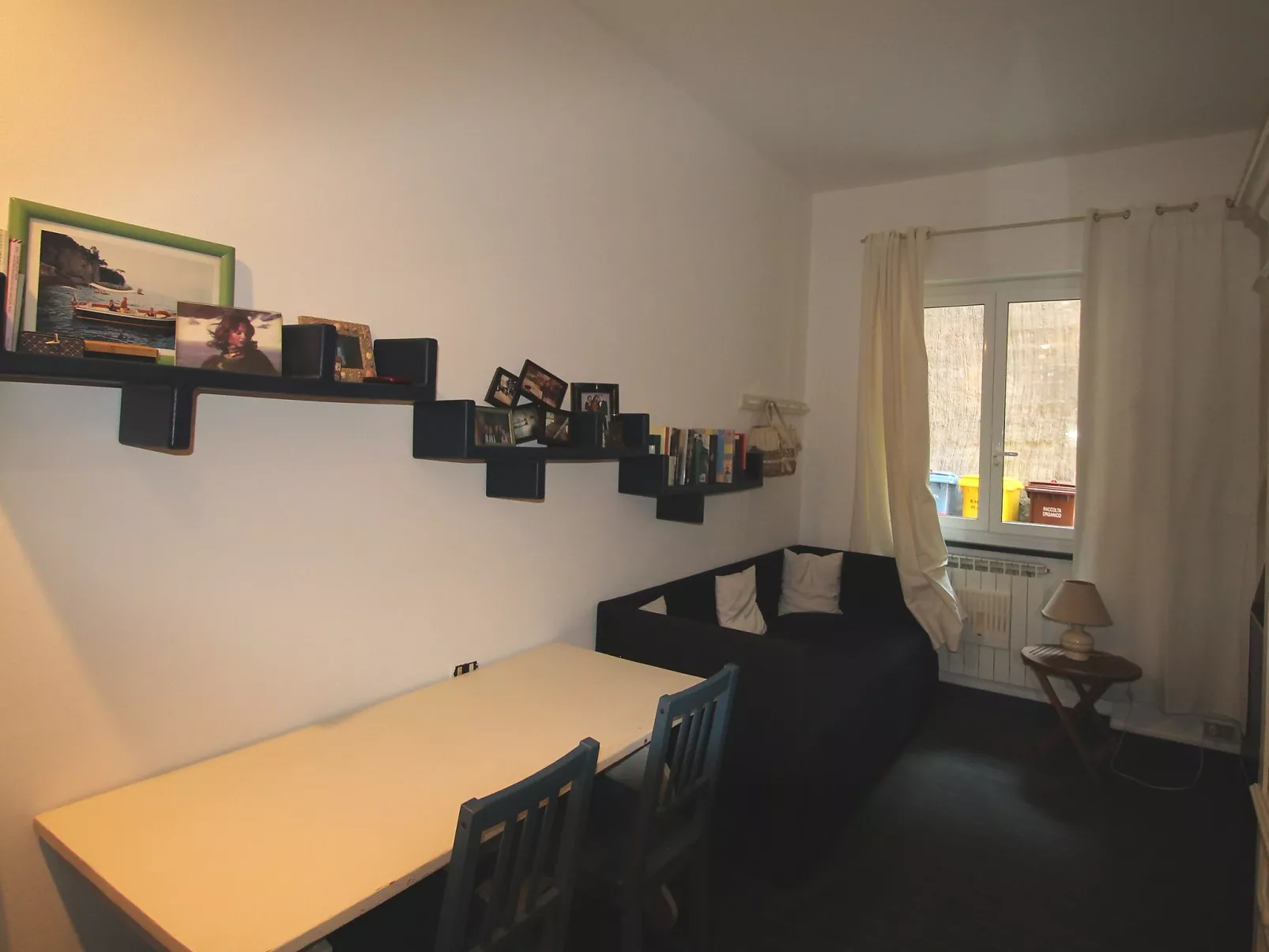 Apt 3-Dedans