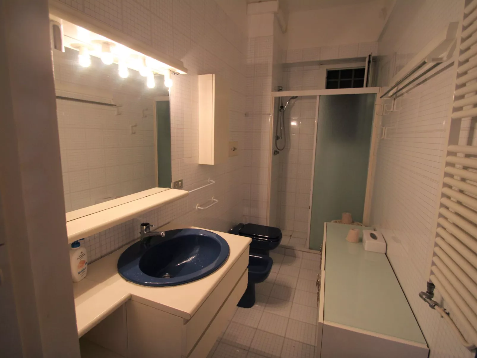 Apt 3-Dedans