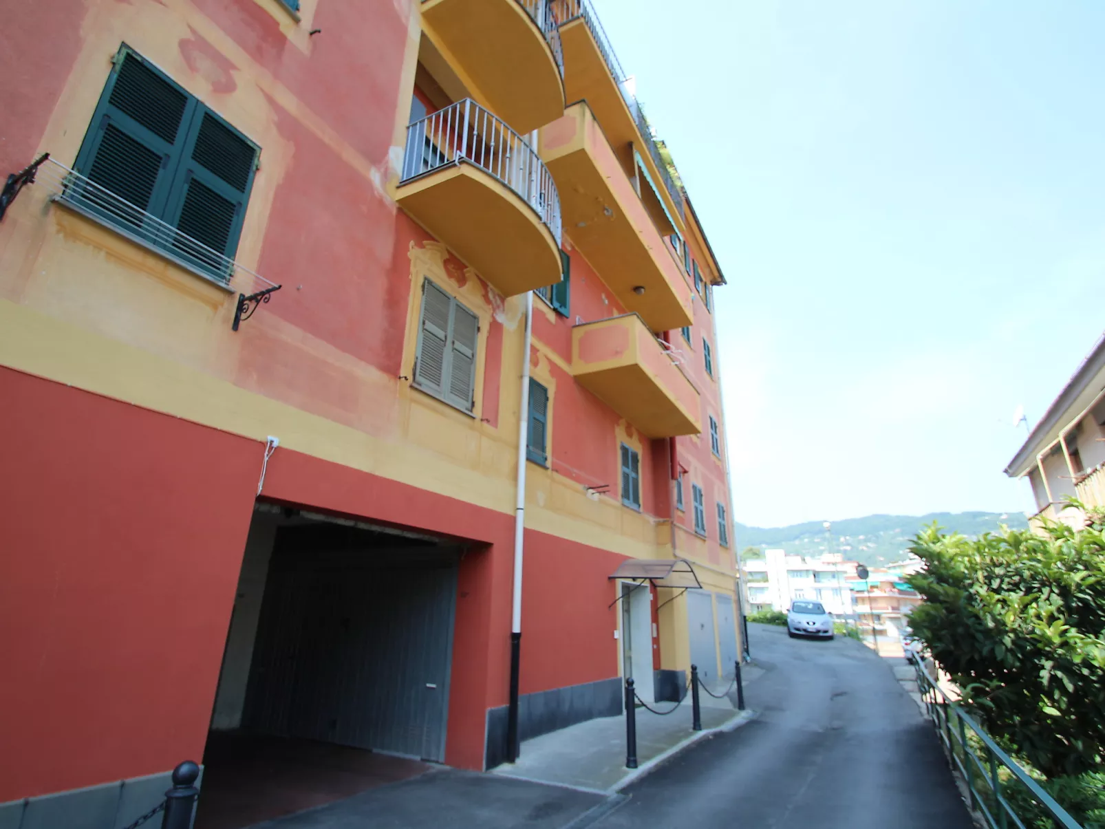 Apt 3-Dehors