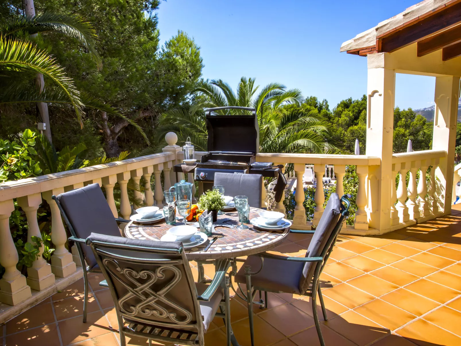 Villa La Tahona-Outside