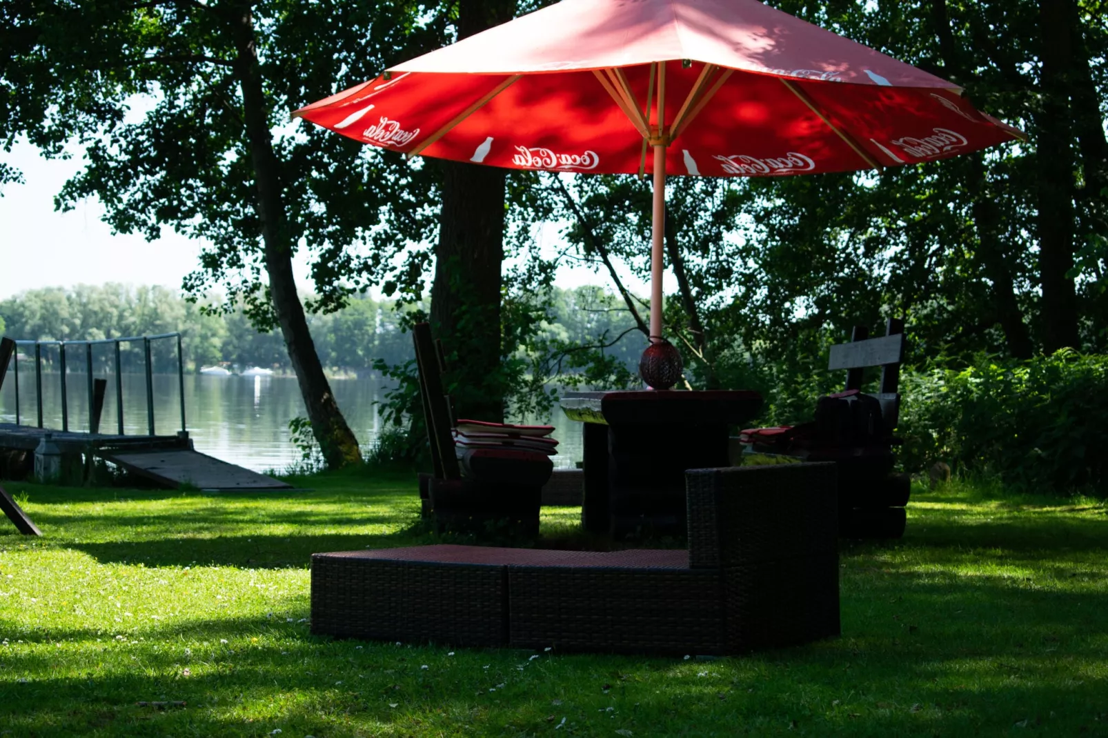Ferienhaus am See-Gardens summer