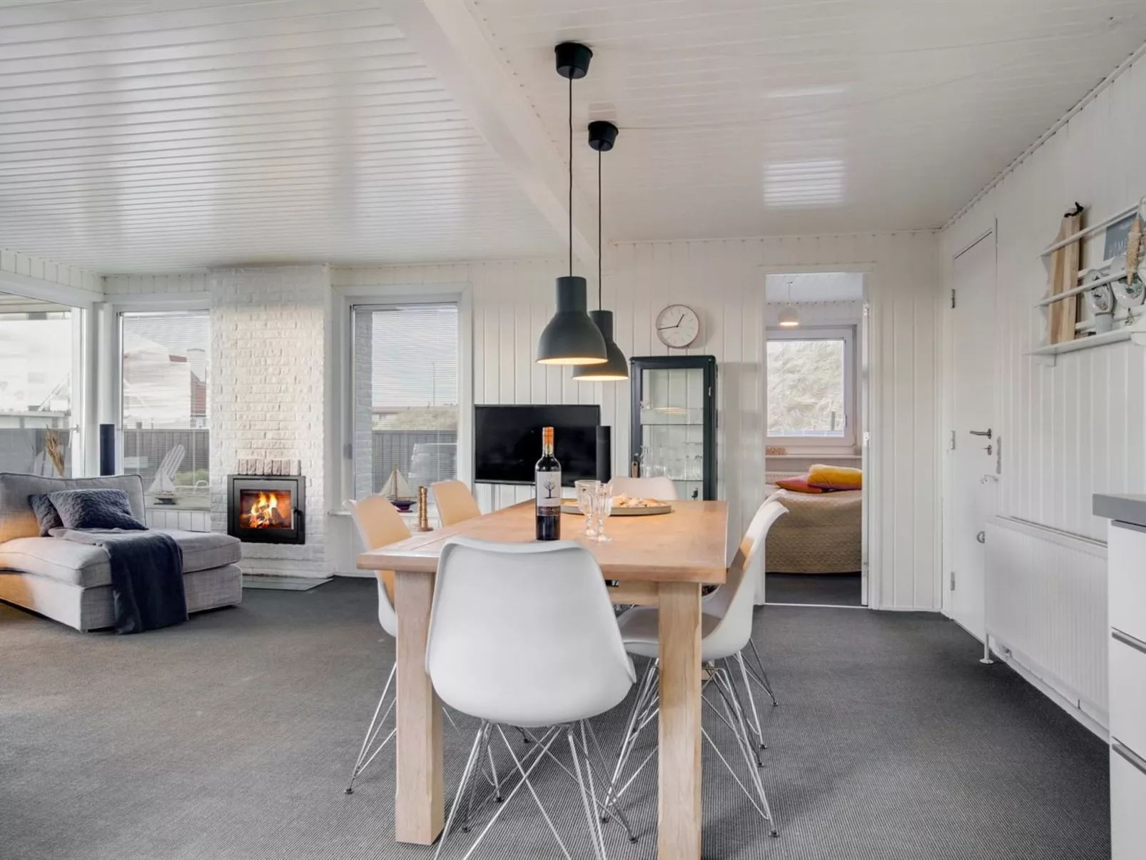 "Kiina" - 100m from the sea-Dedans