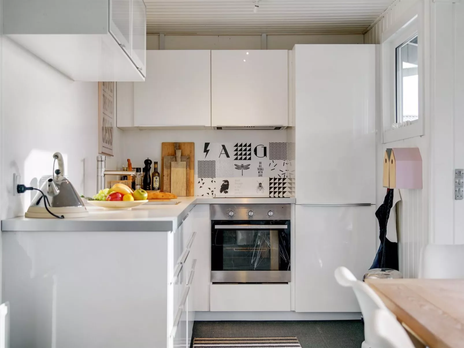 "Kiina" - 100m from the sea-Dedans