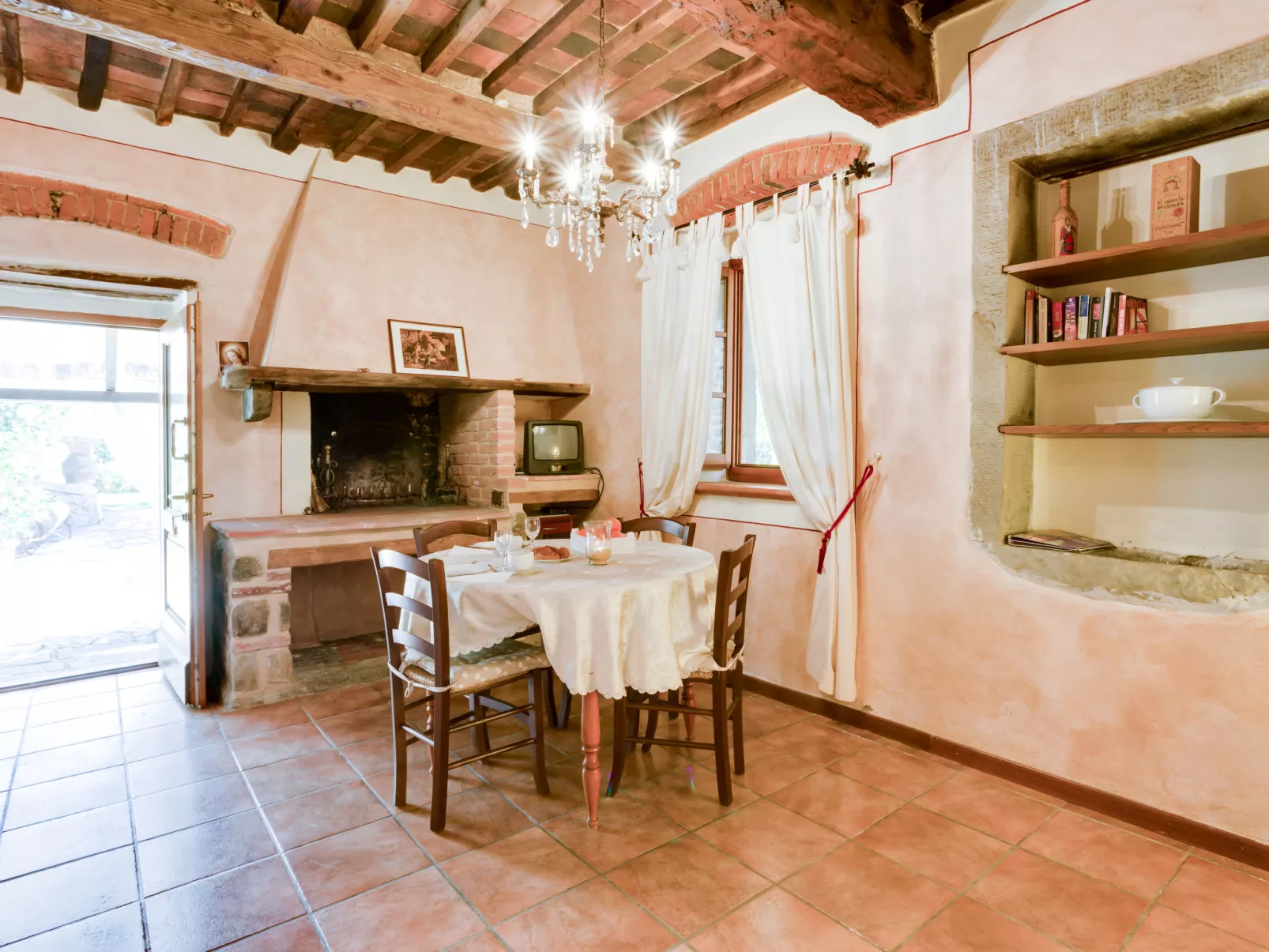 Santa Margherita-Dedans