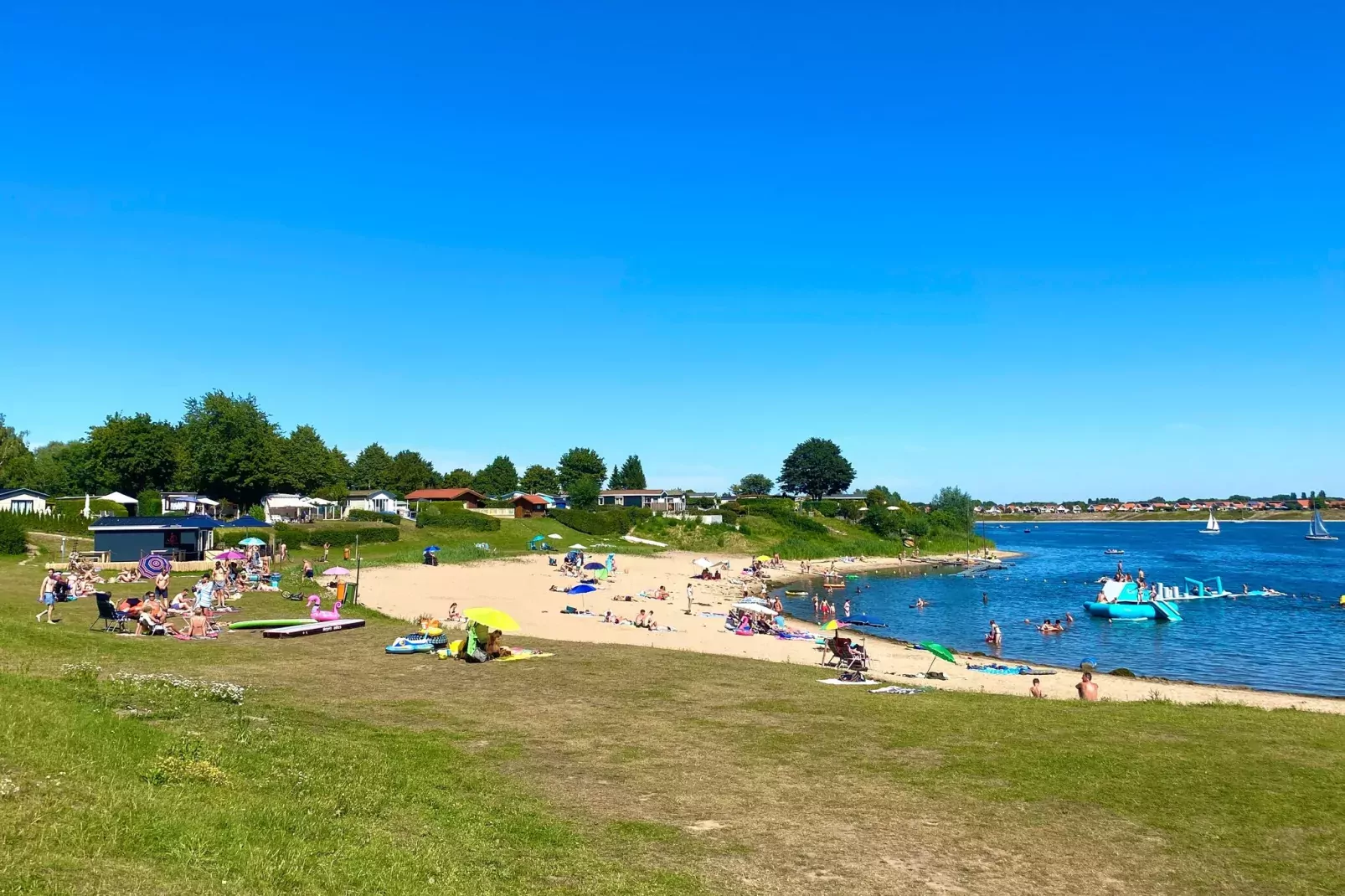 Recreatiepark Rhederlaagse Meren 9-Park facilities
