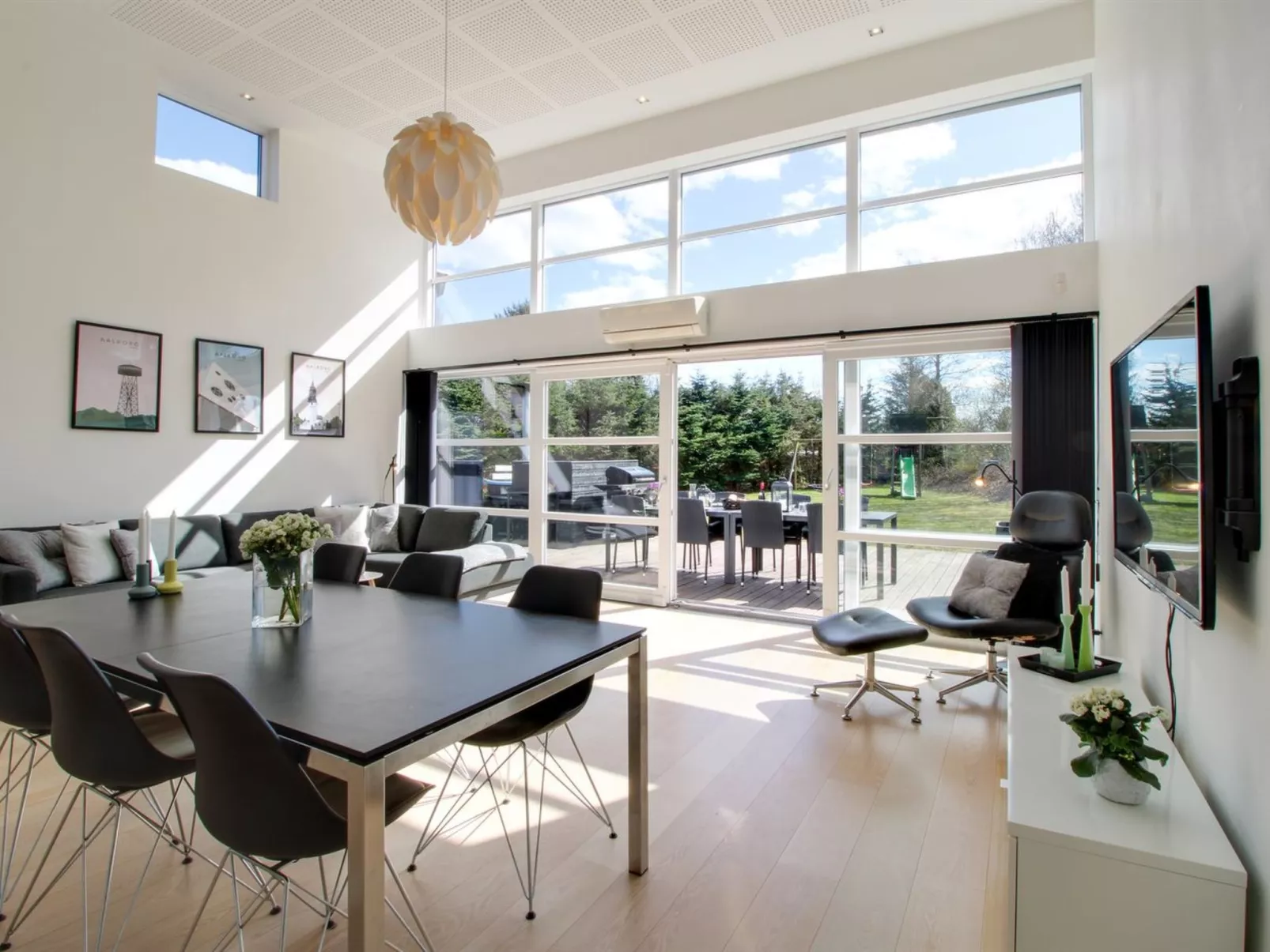 "Todor" - 1.1km from the sea-Inside