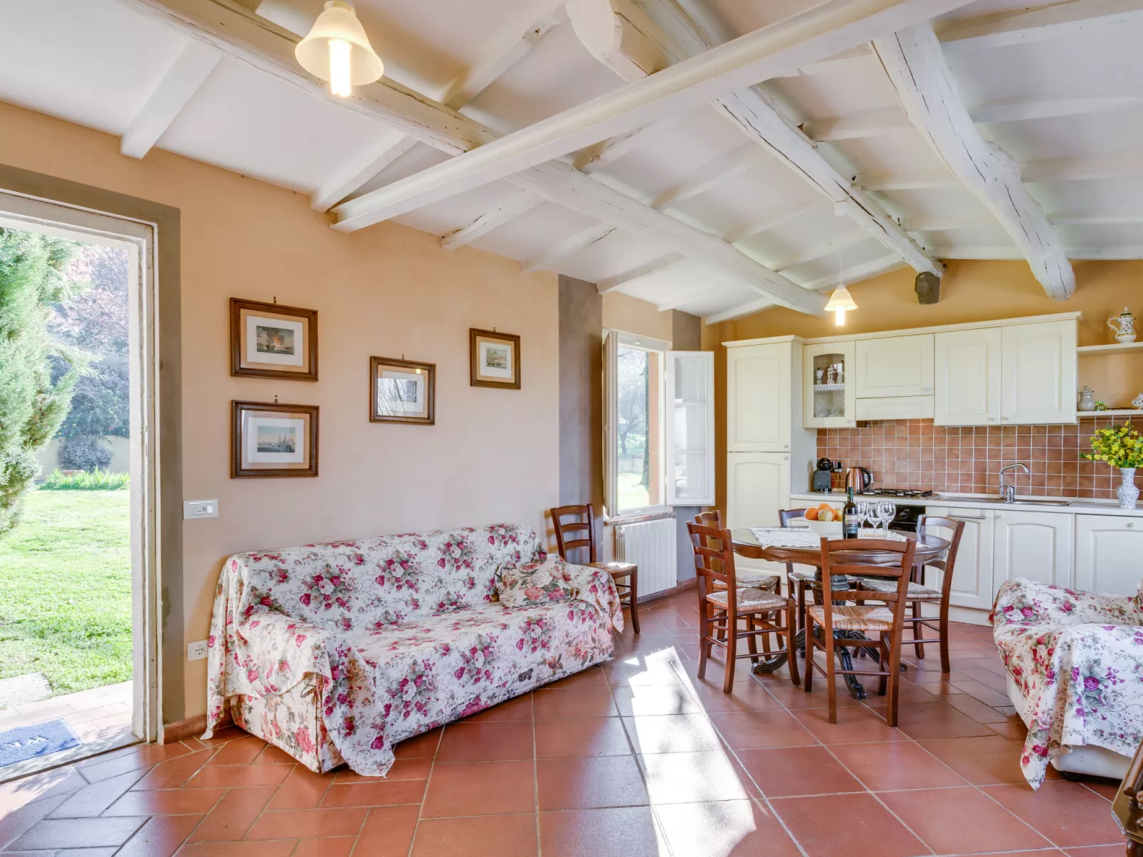 Il Fienile del Colle-Inside