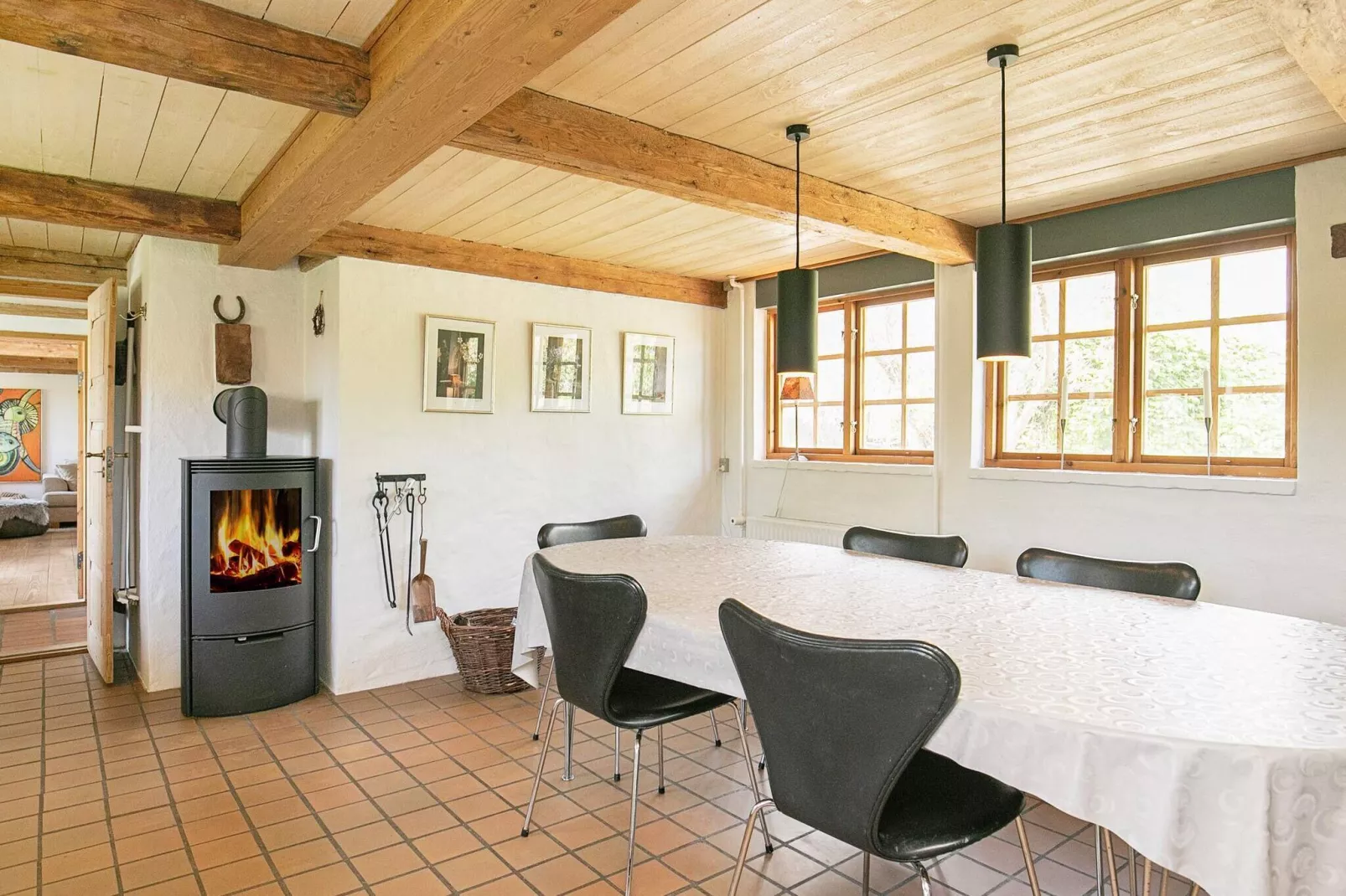 Idyllic Countryside Retreat-By Traum-Indoor