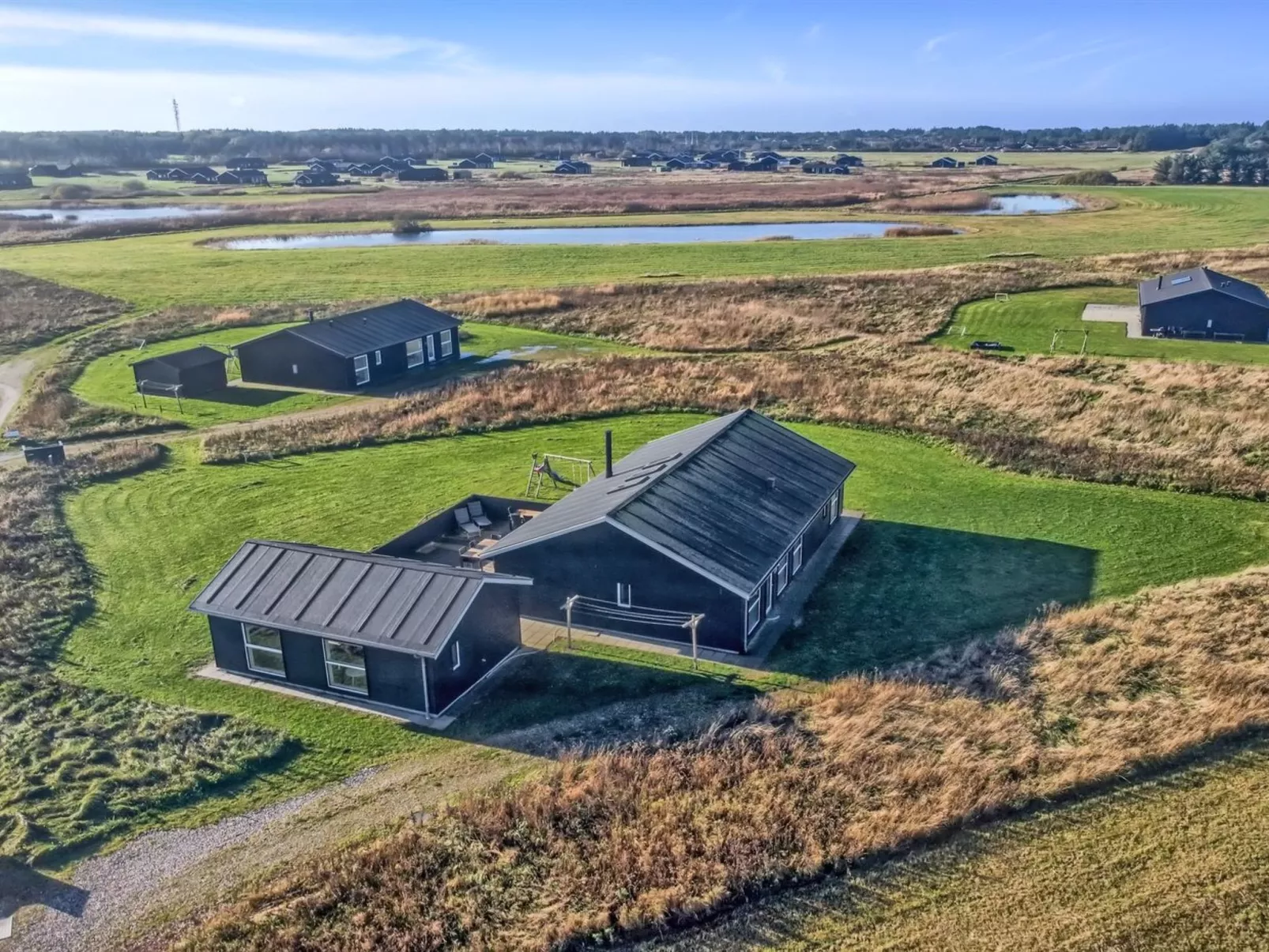 "Kirsi" - 1.6km from the sea-Outside