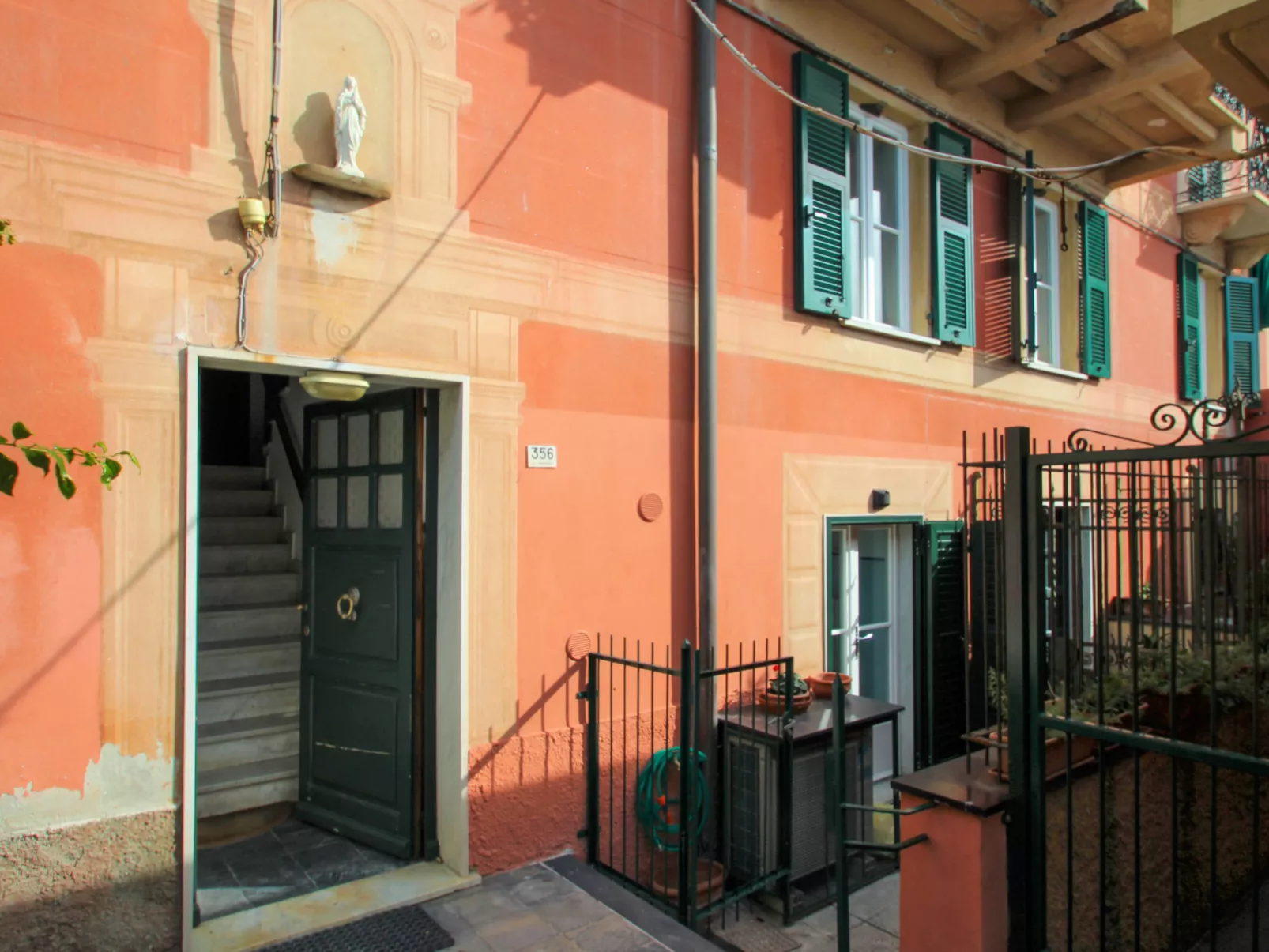 Casa Lambruschini-Outside
