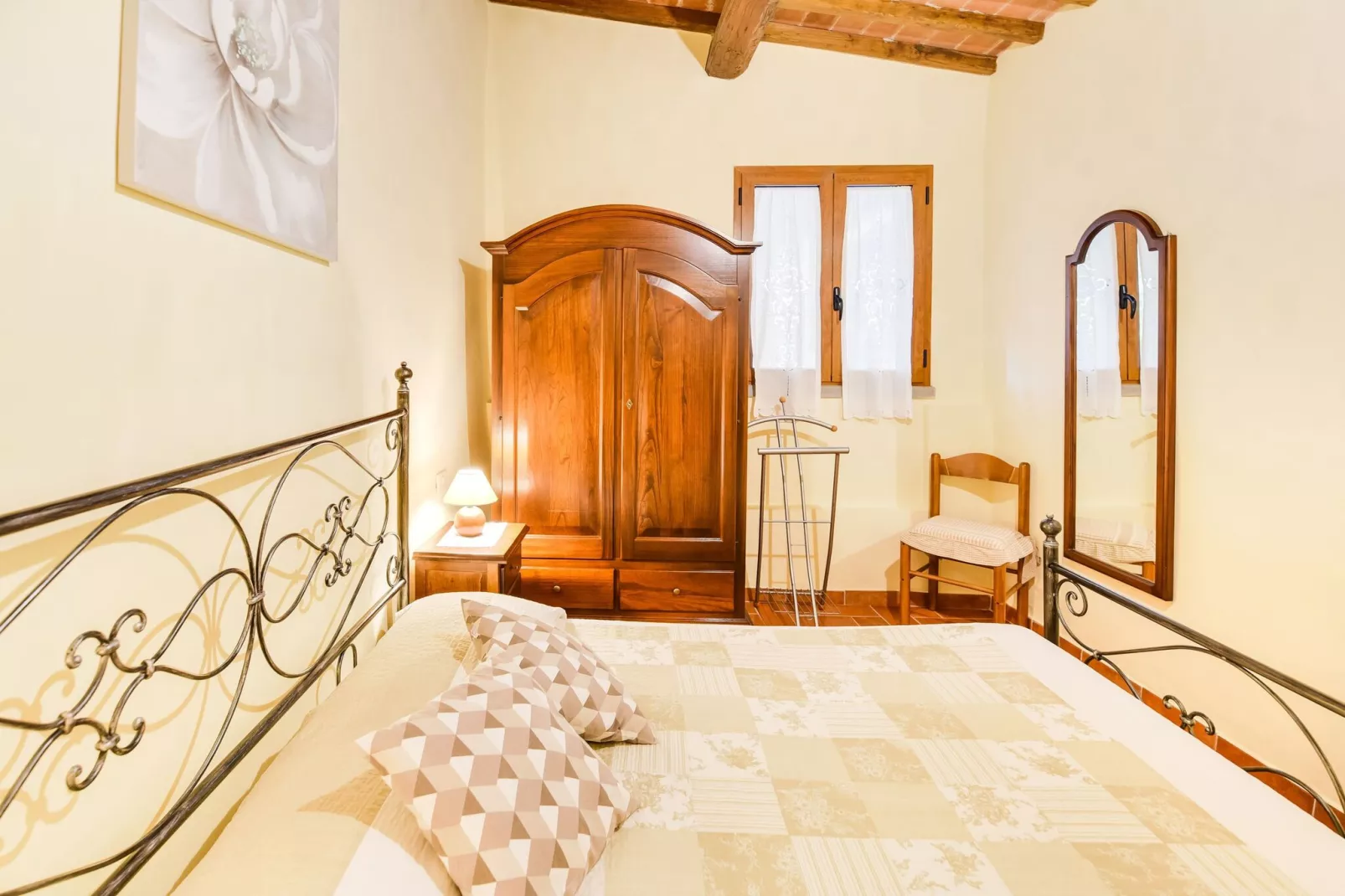 Cristina-Bedroom
