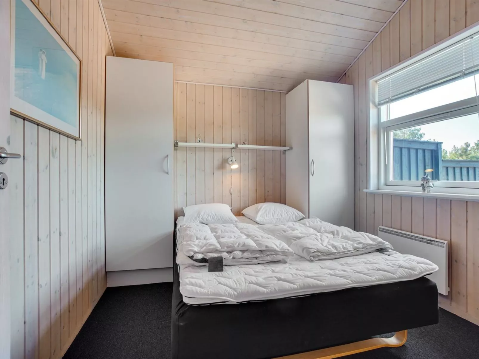 "Elsabet" - 750m from the sea-Inside