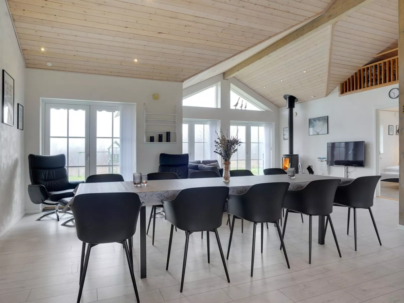 "Quanna" - 30km from the sea-Inside