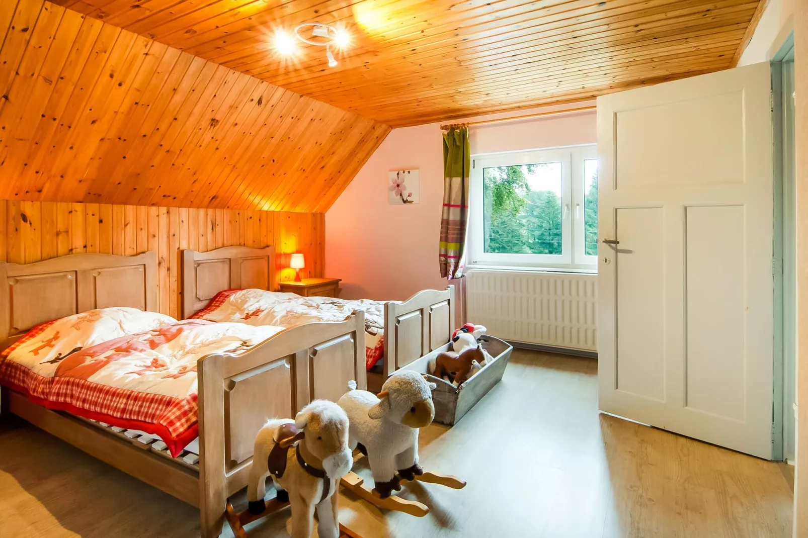 Au bout de l'Ardenne-Bedroom