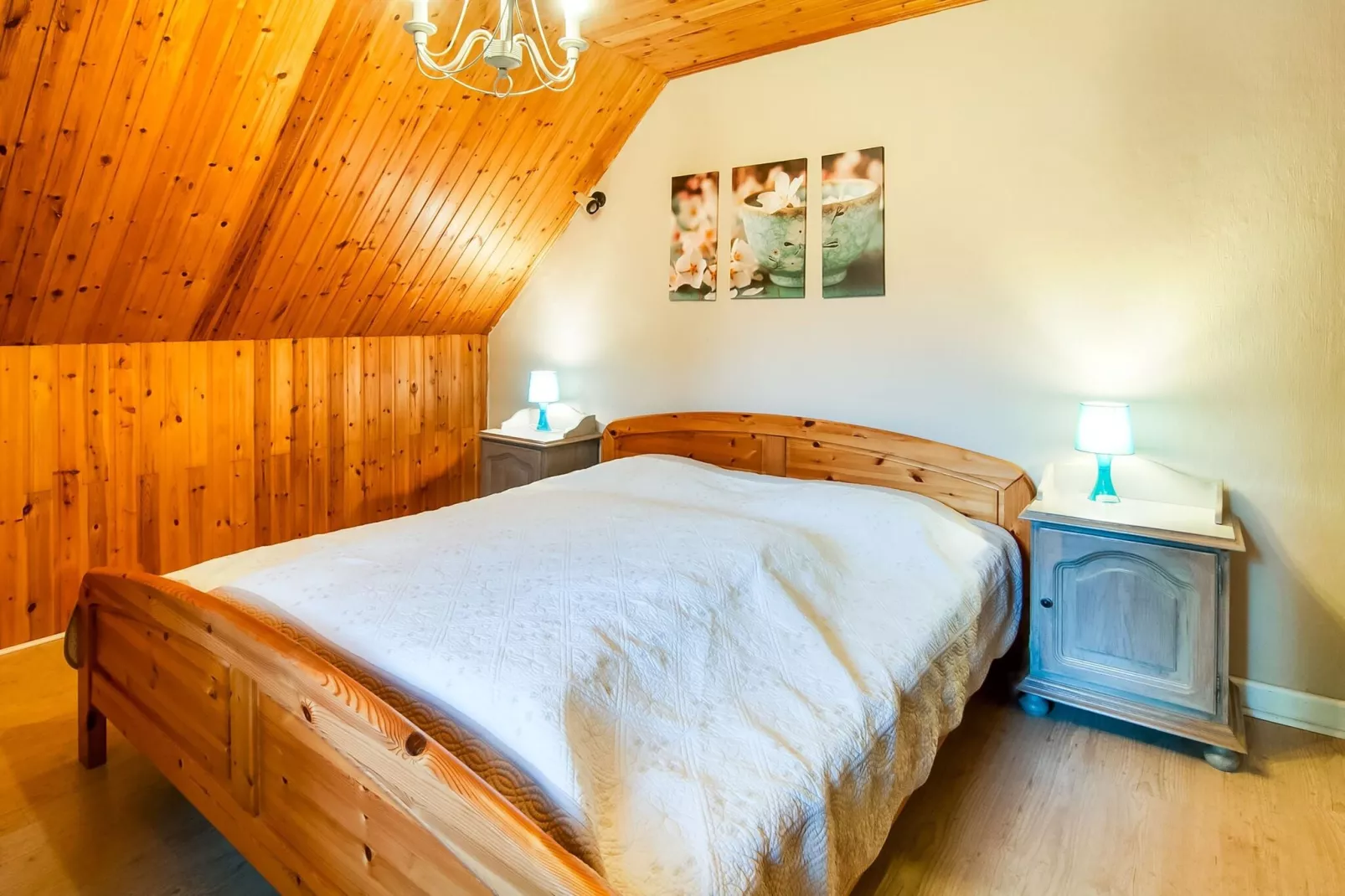 Au bout de l'Ardenne-Bedroom