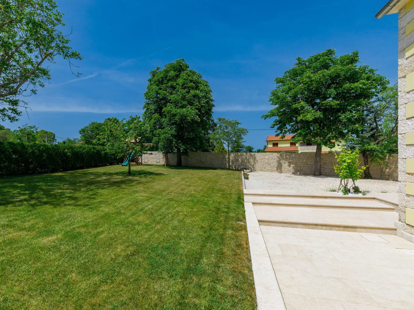 Villa Coriticum otium-Outside