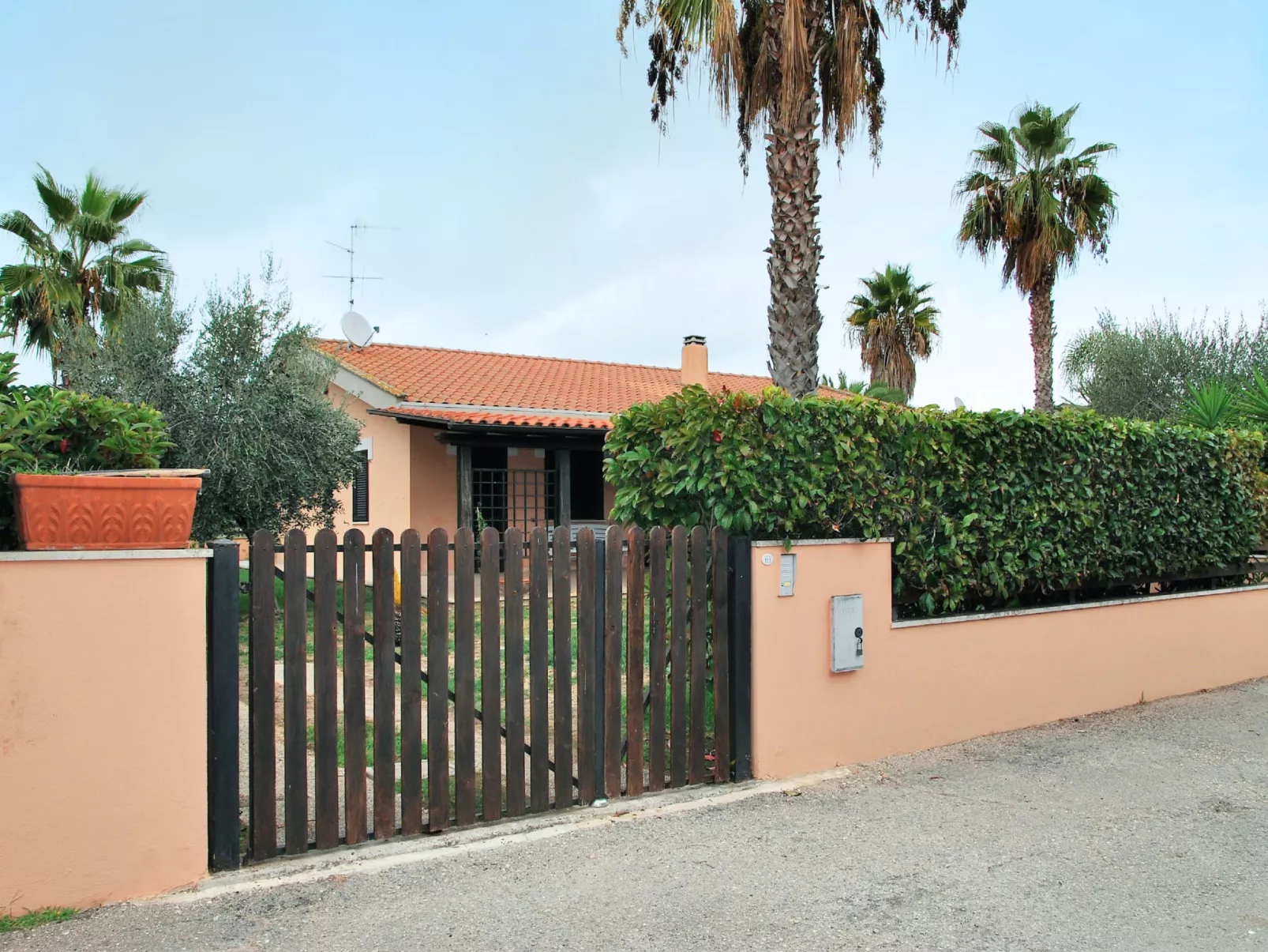 Barbi-Outside