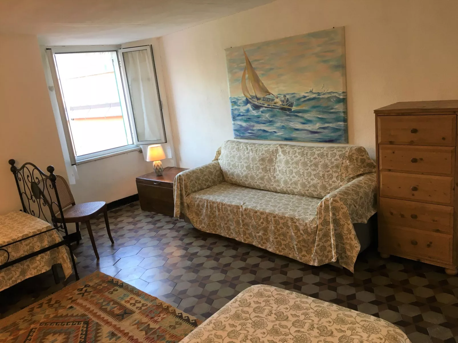 Casale-Inside