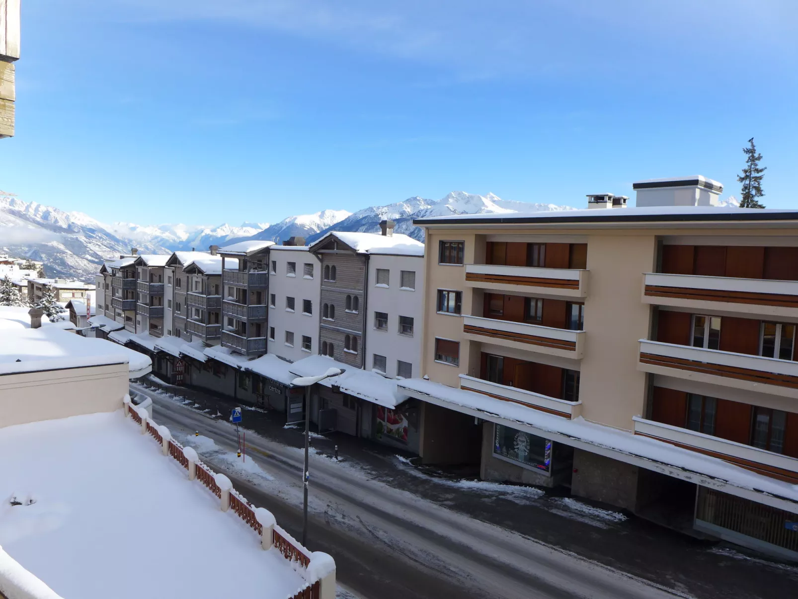 Rond-Point Apt. 17-Outside