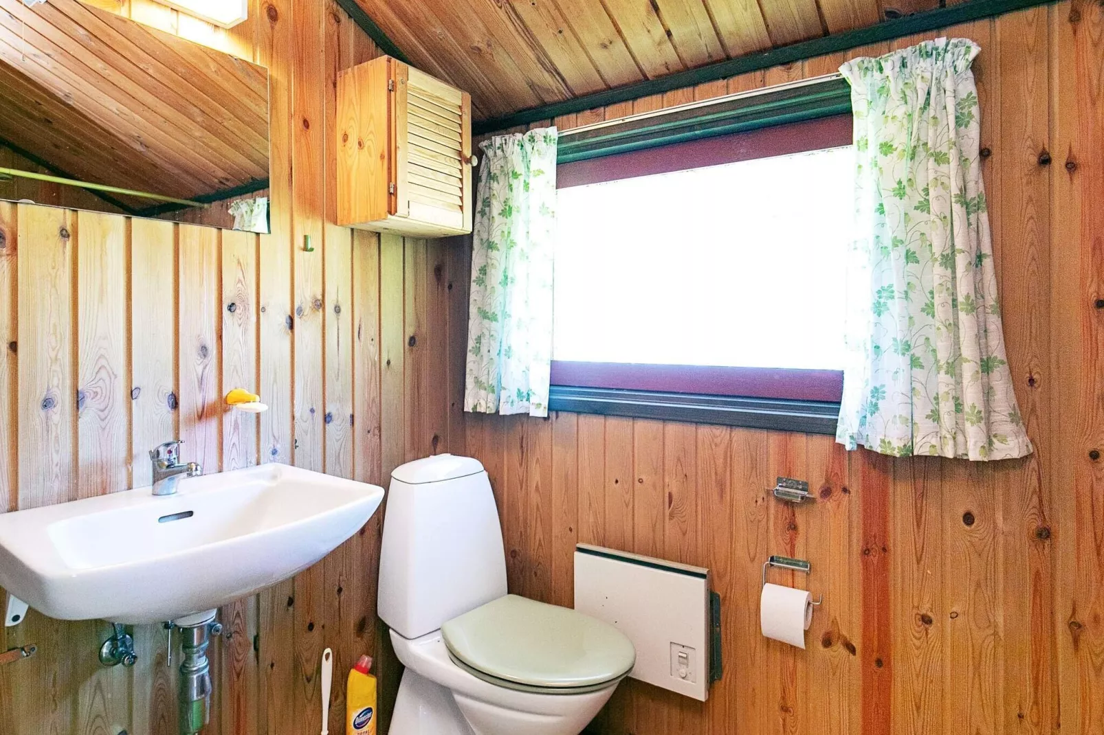 6 person holiday home in Ålbæk-Indoor