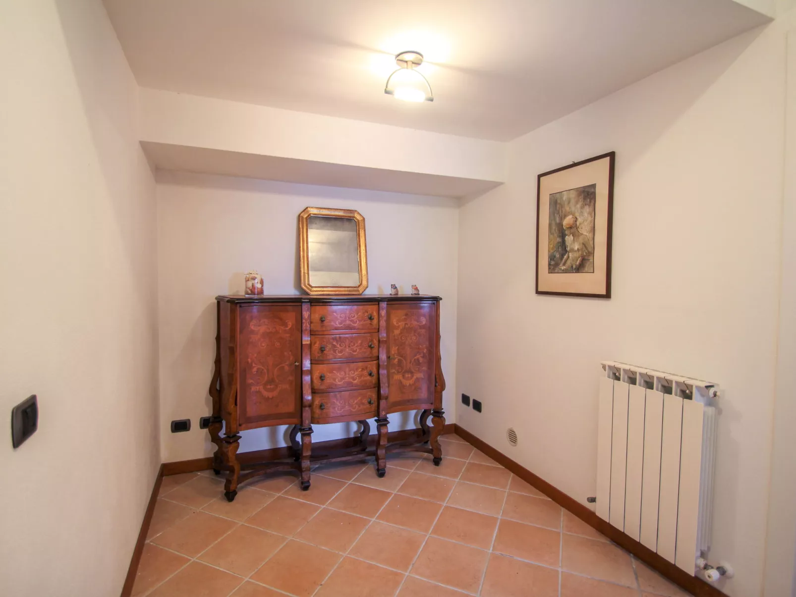Lambrusca-Inside