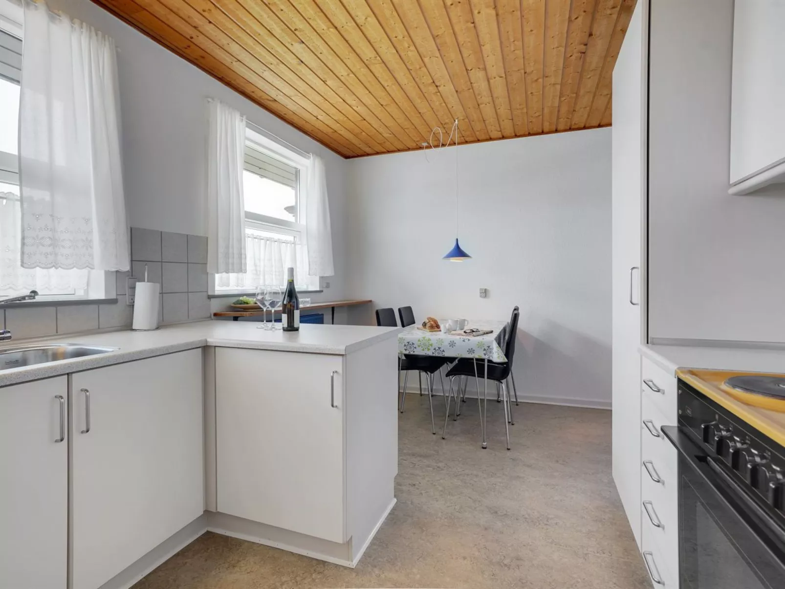 "Otte" - 500m from the sea-Drinnen