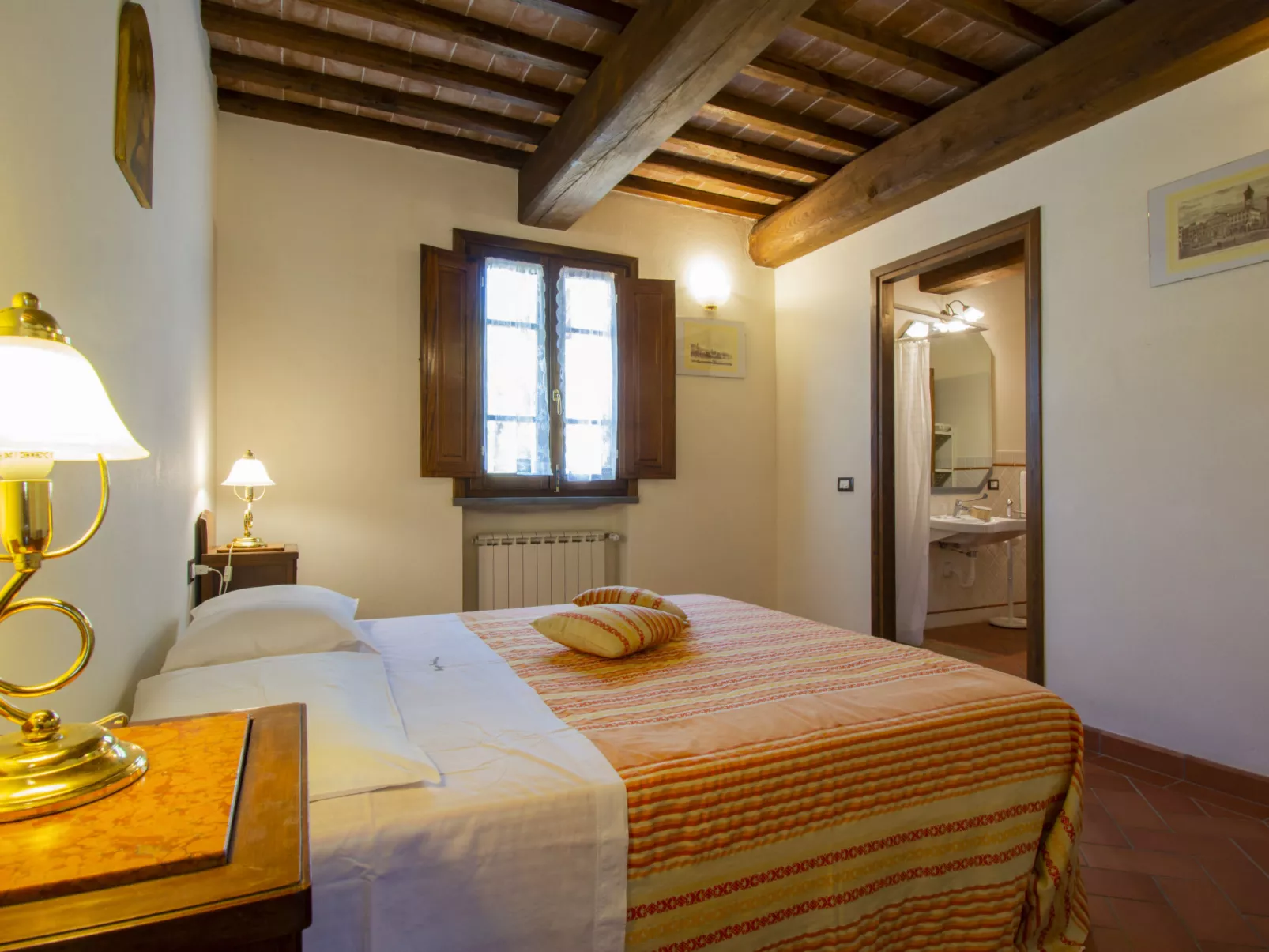 Borgo Fontana-Inside