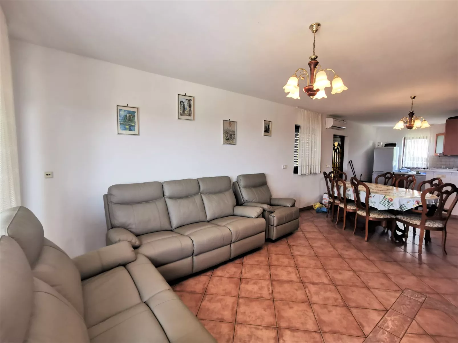 Villa Ursa-Inside