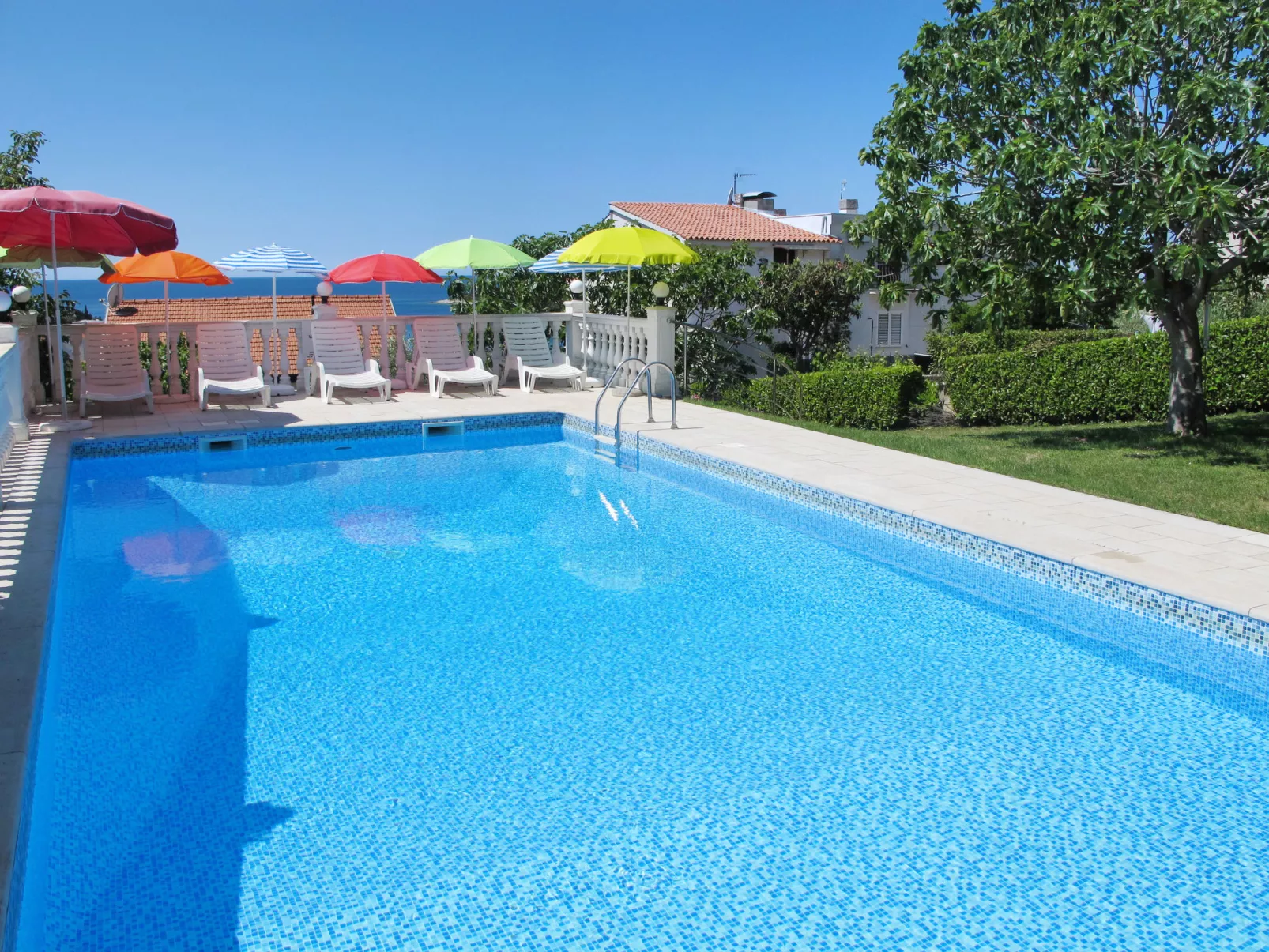 Villa Ursa-Outside