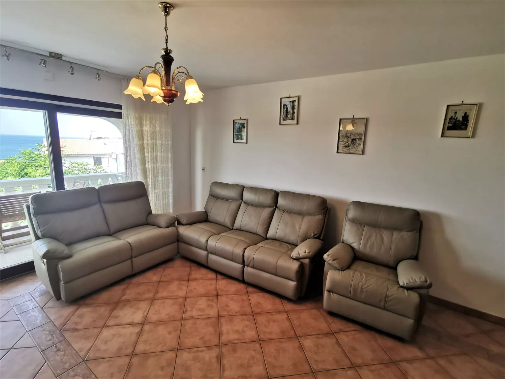 Villa Ursa-Inside