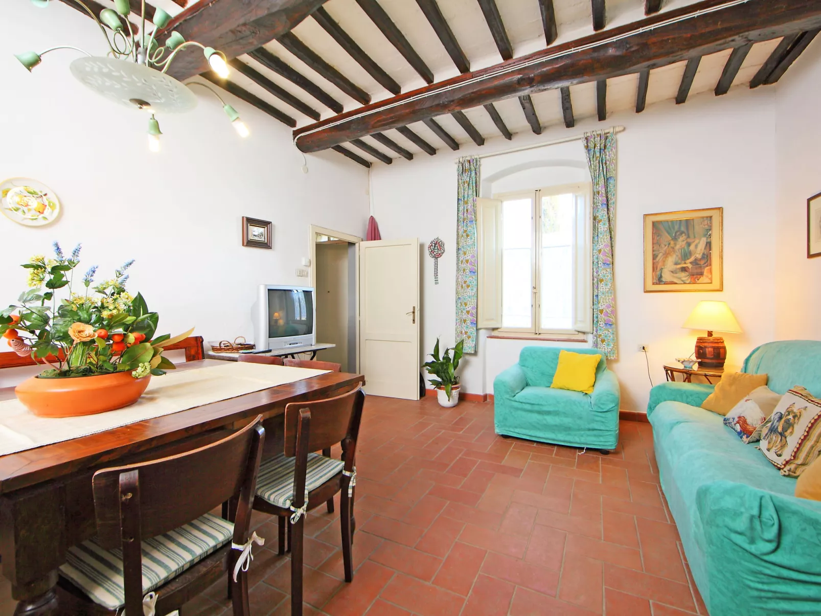 Tenuta La Colonna-Inside