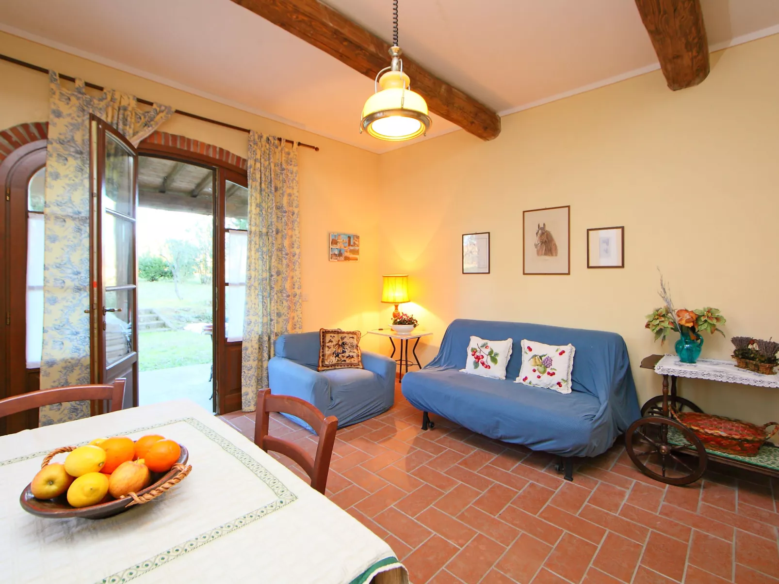 Tenuta La Colonna-Inside