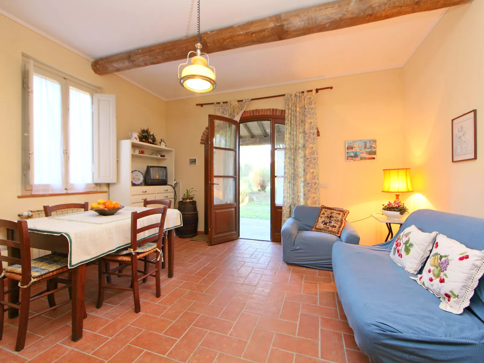 Tenuta La Colonna-Inside