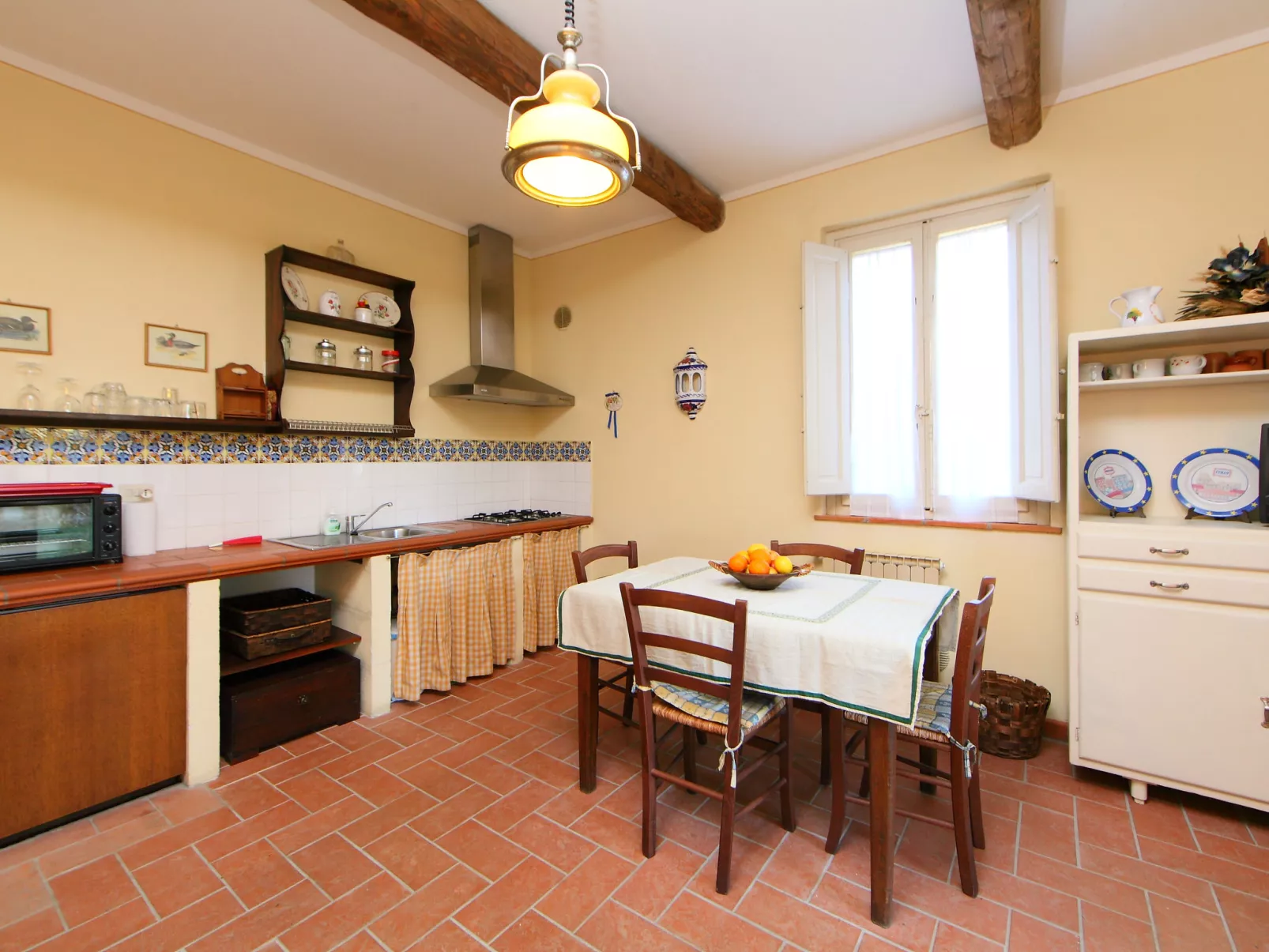 Tenuta La Colonna-Inside