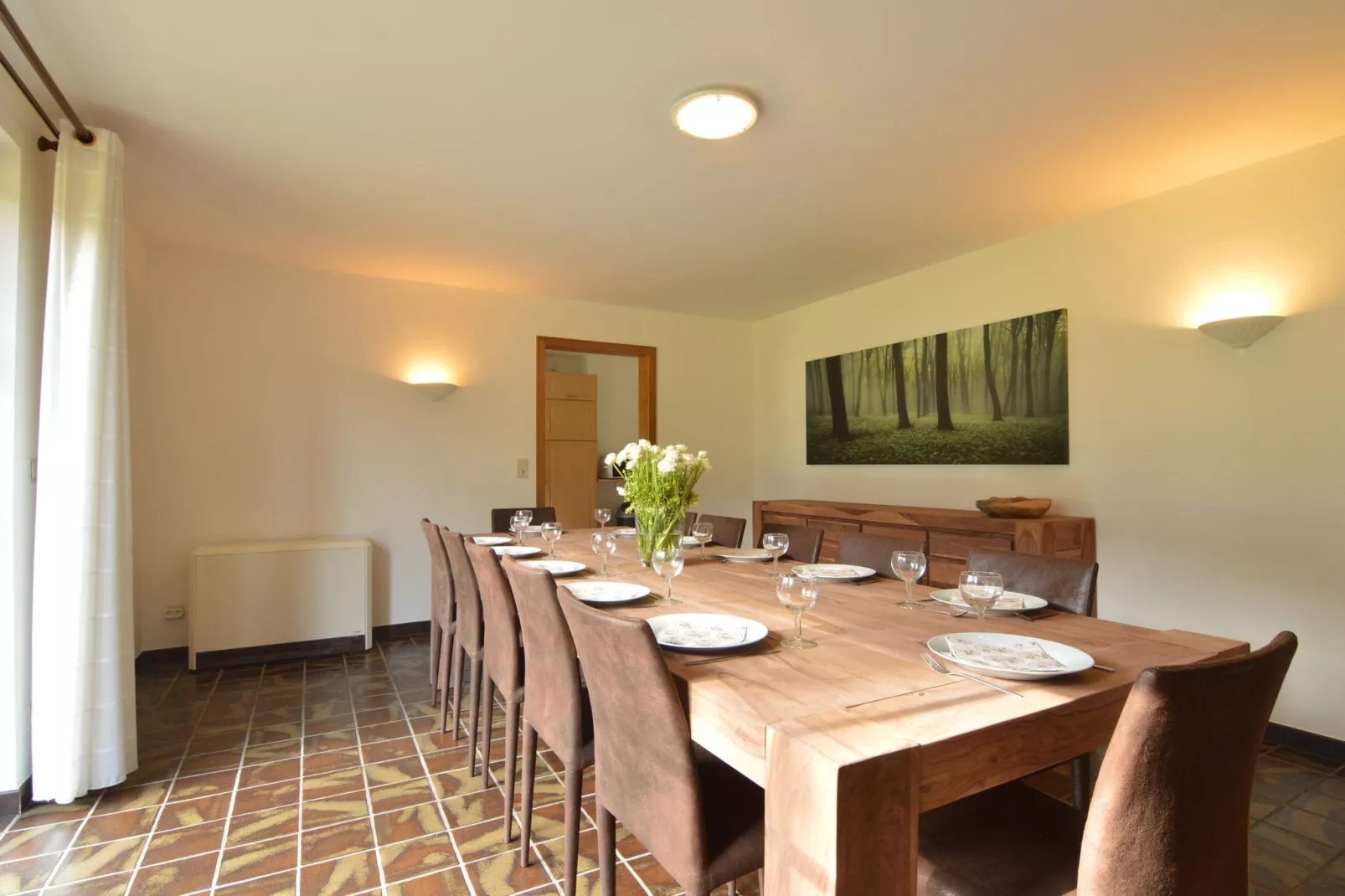 Son de l'Our-Dining room