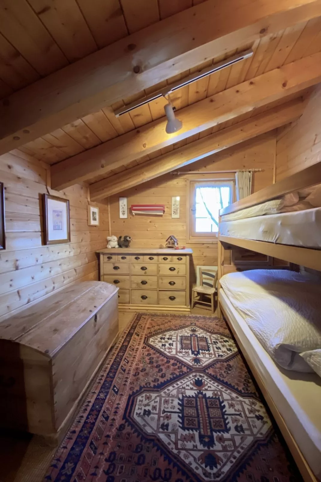Chalet Rodas 9-Inside
