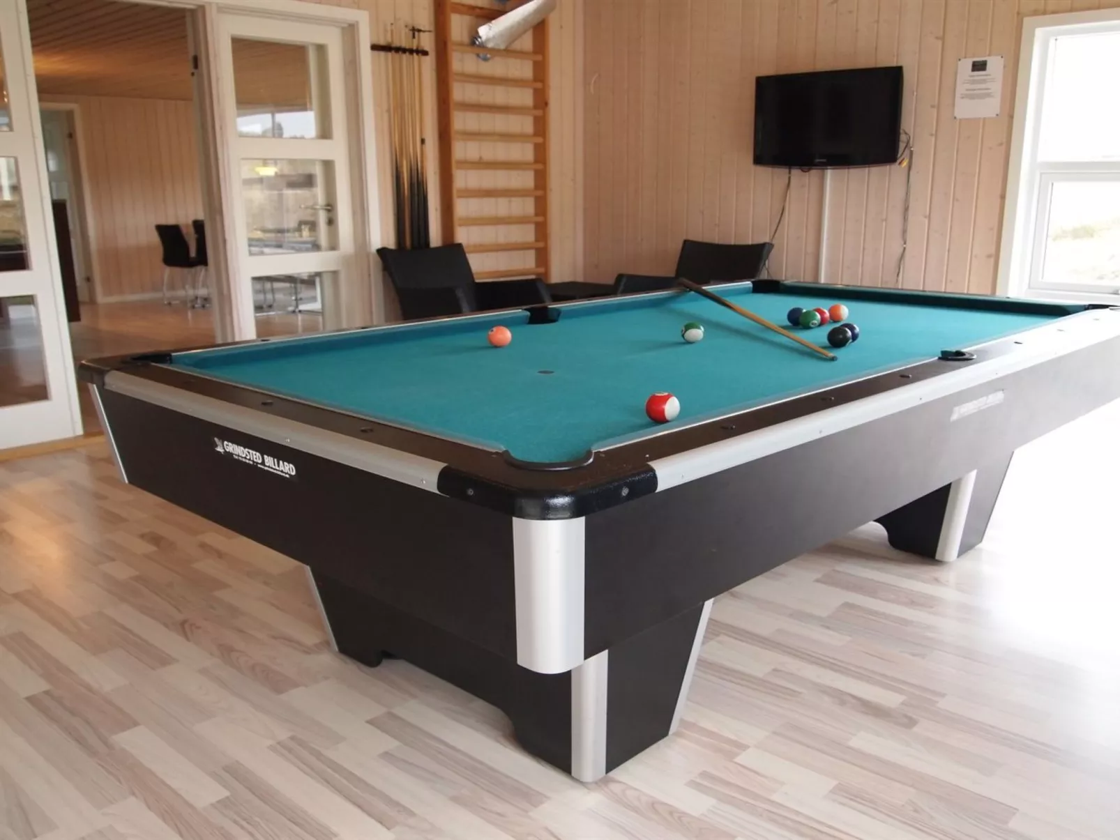 "Ottar" - 400m from the sea-Inside