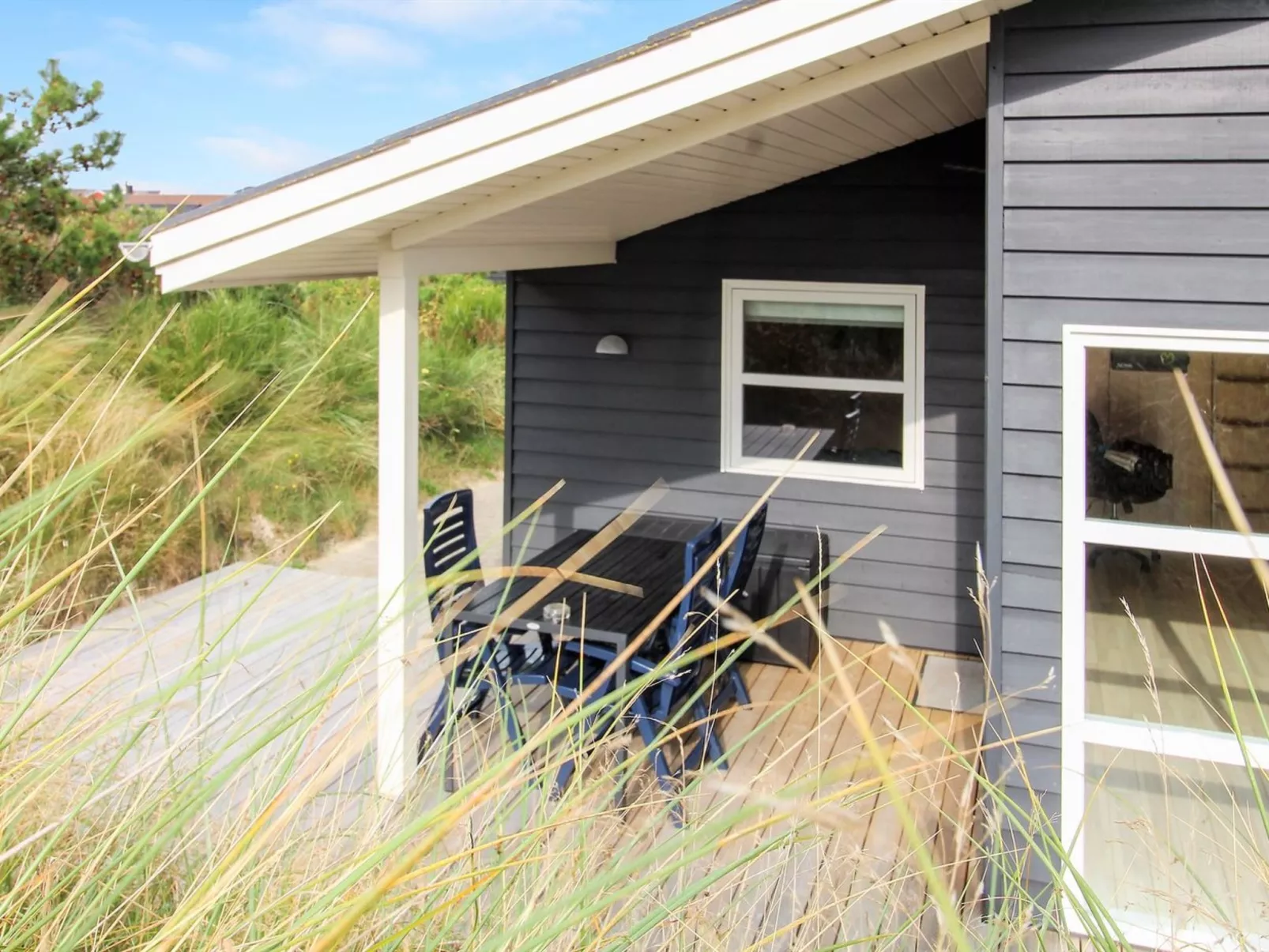 "Ottar" - 400m from the sea-Outside