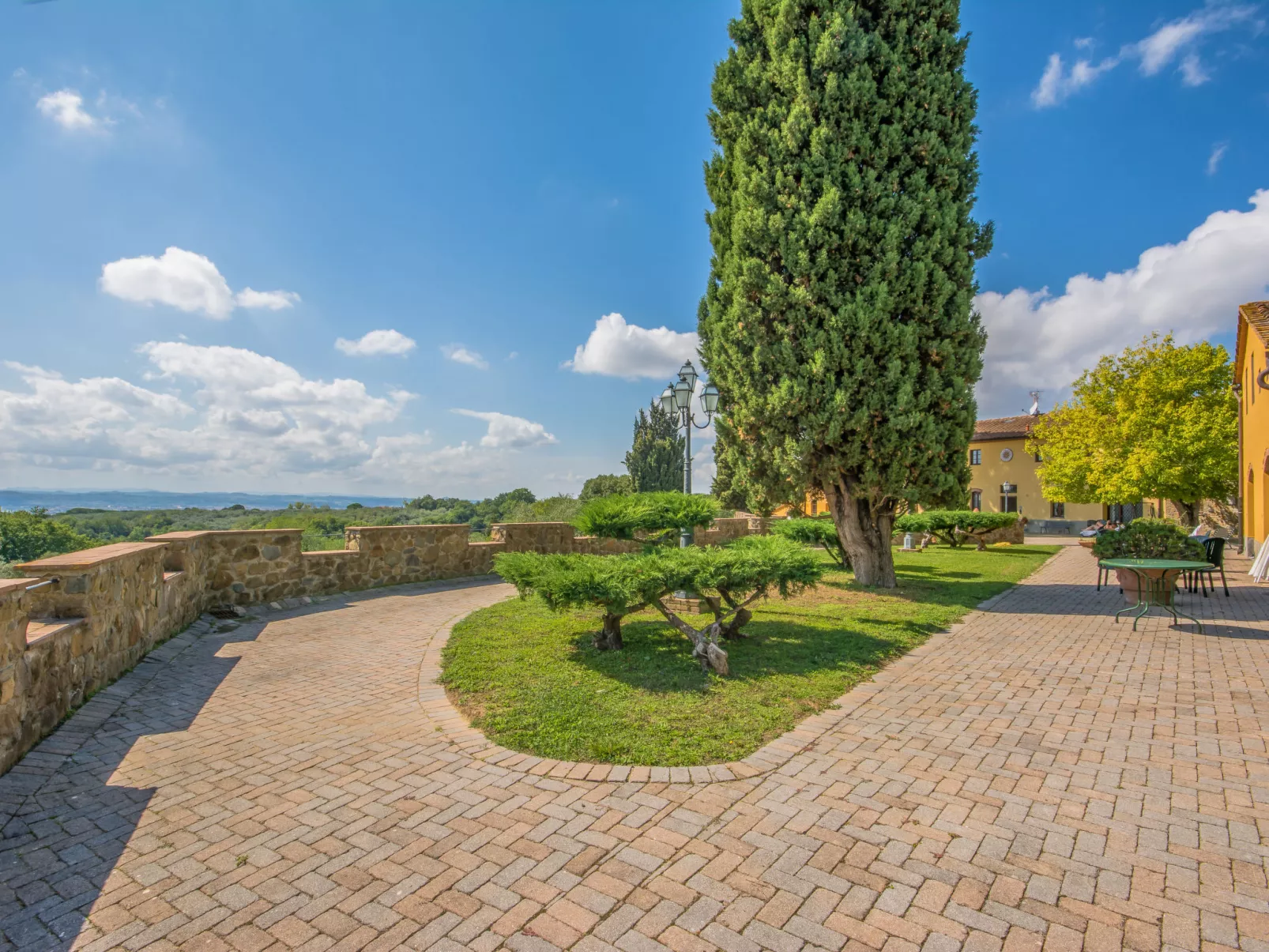 Montereggi-Dehors