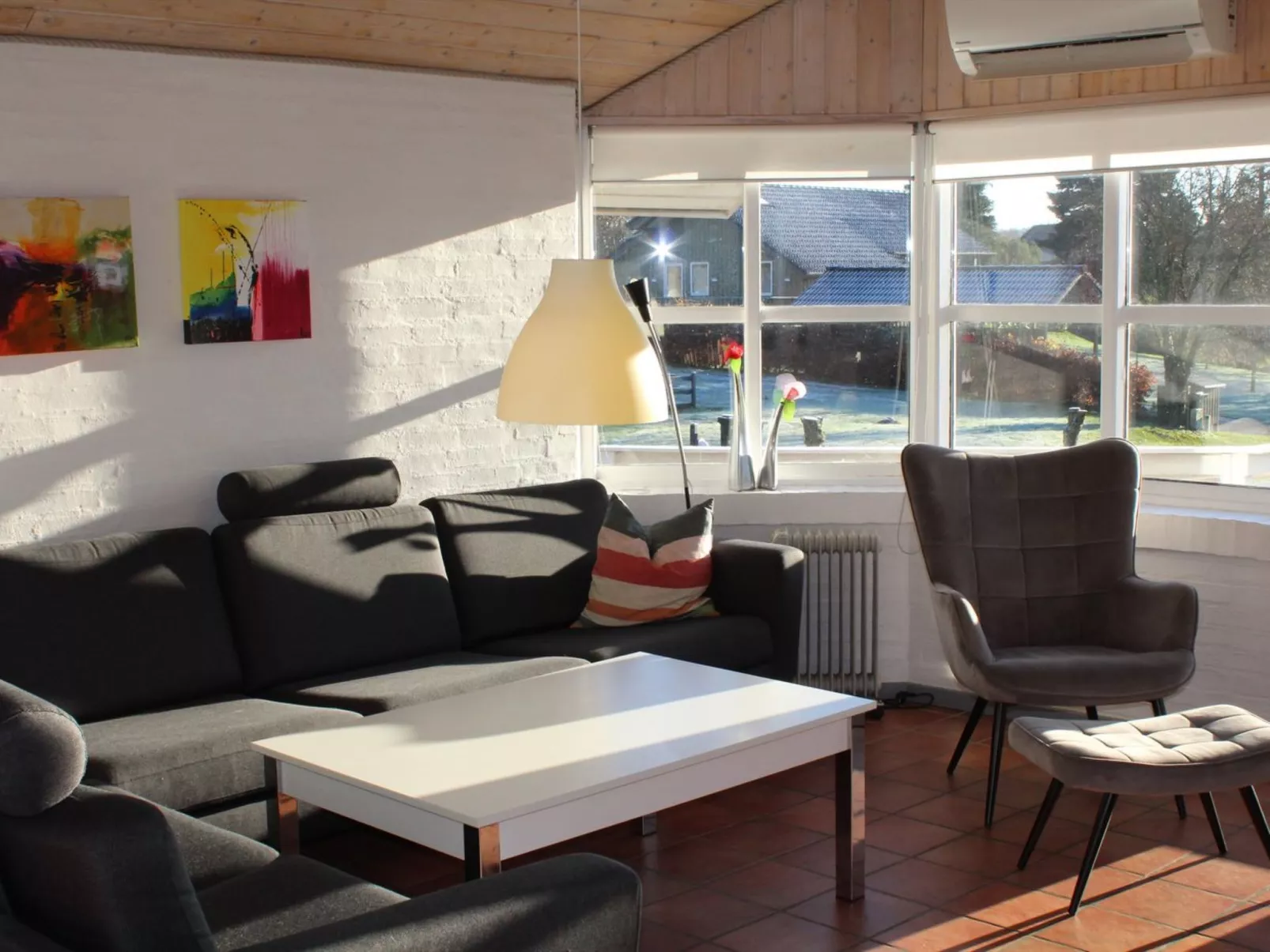 "Berglind" - 850m from the sea-Inside