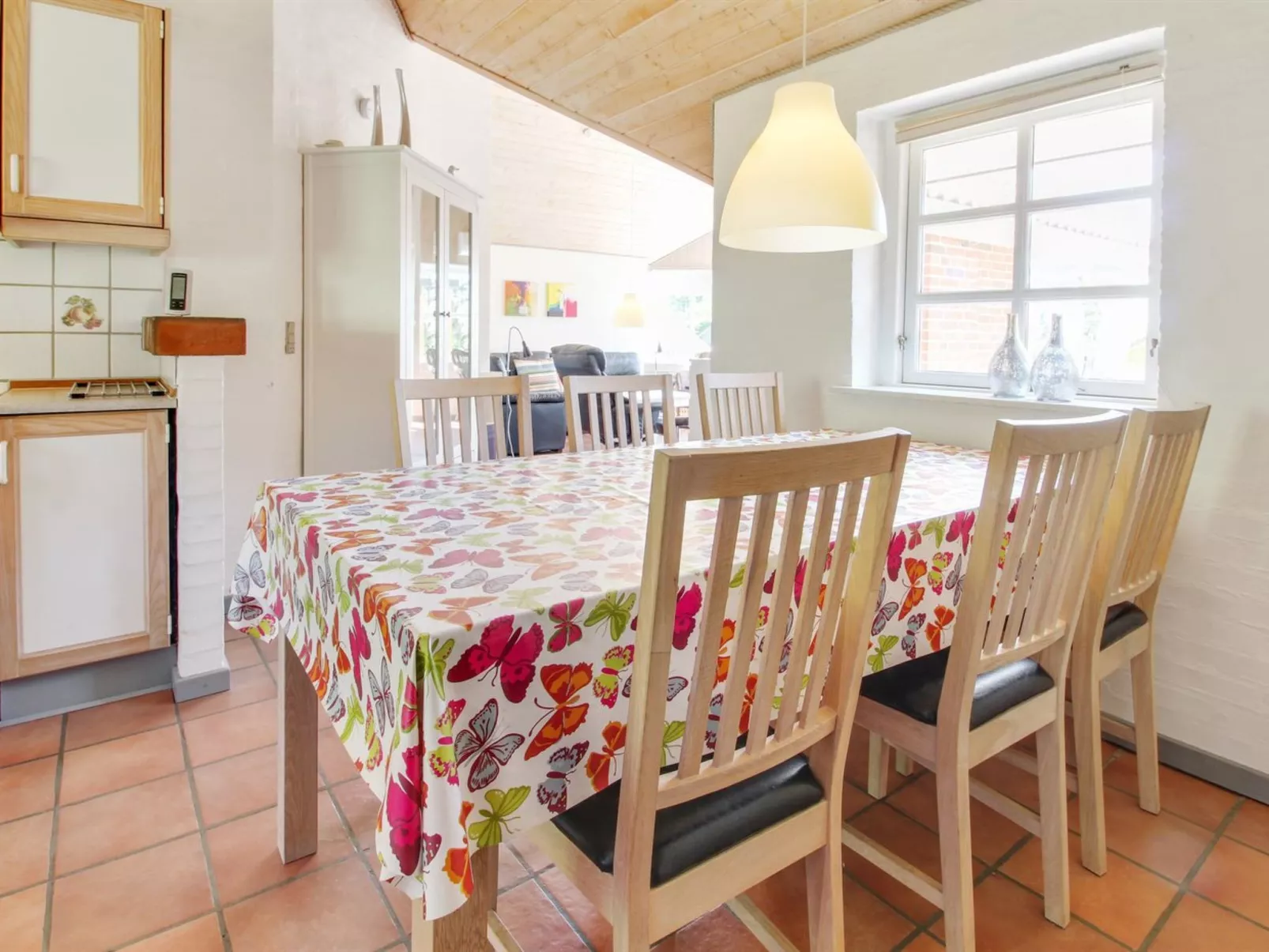 "Berglind" - 850m from the sea-Inside