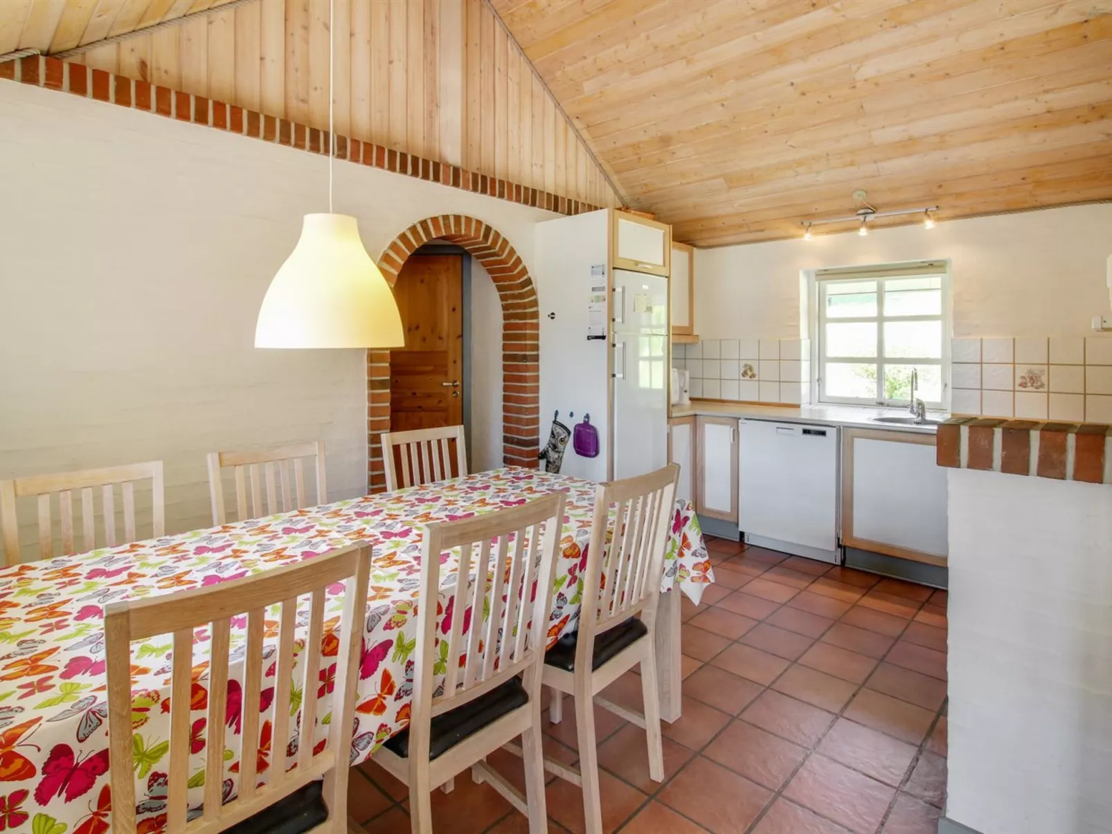 "Berglind" - 850m from the sea-Inside