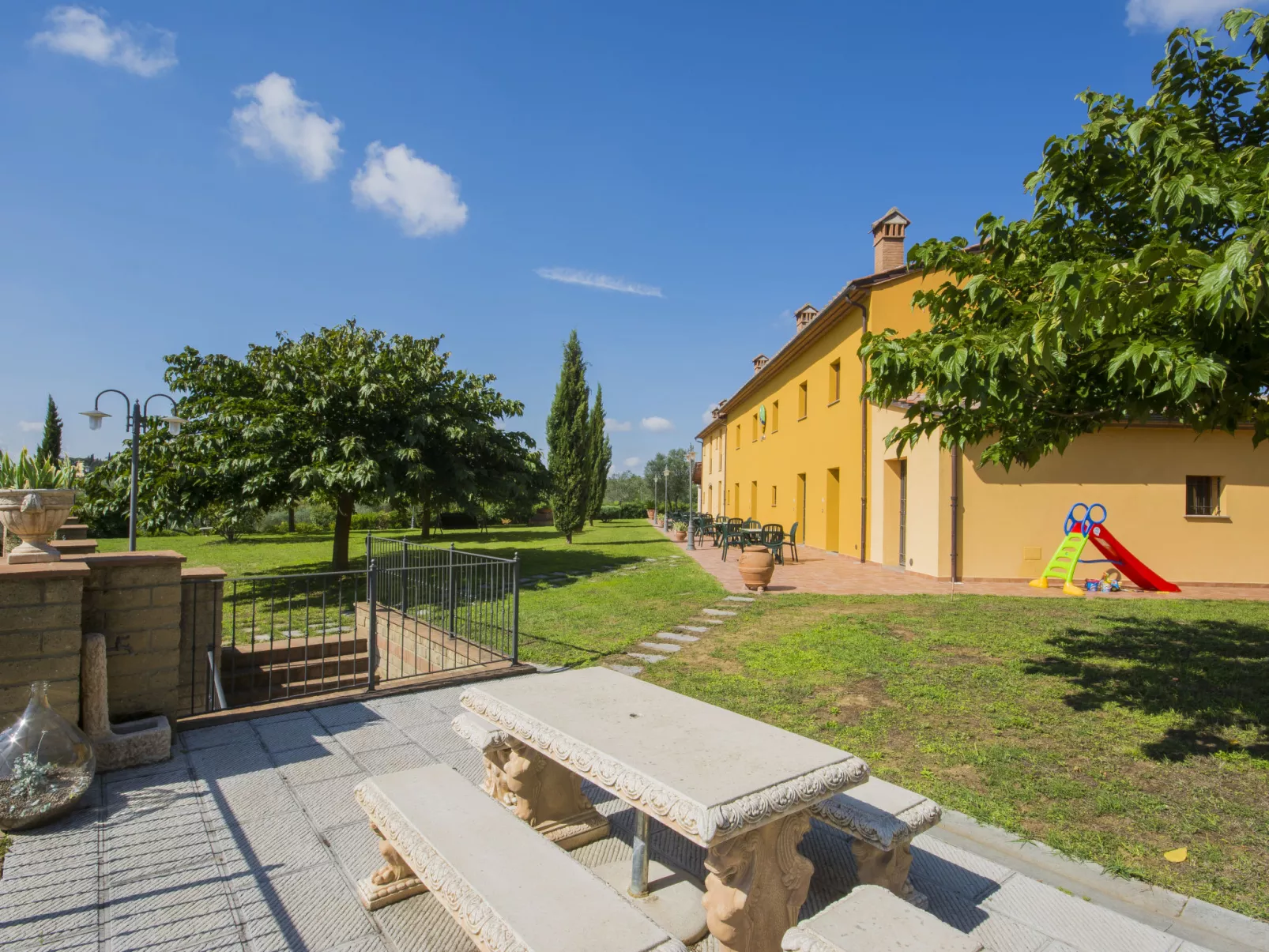 Il Casale-Outside